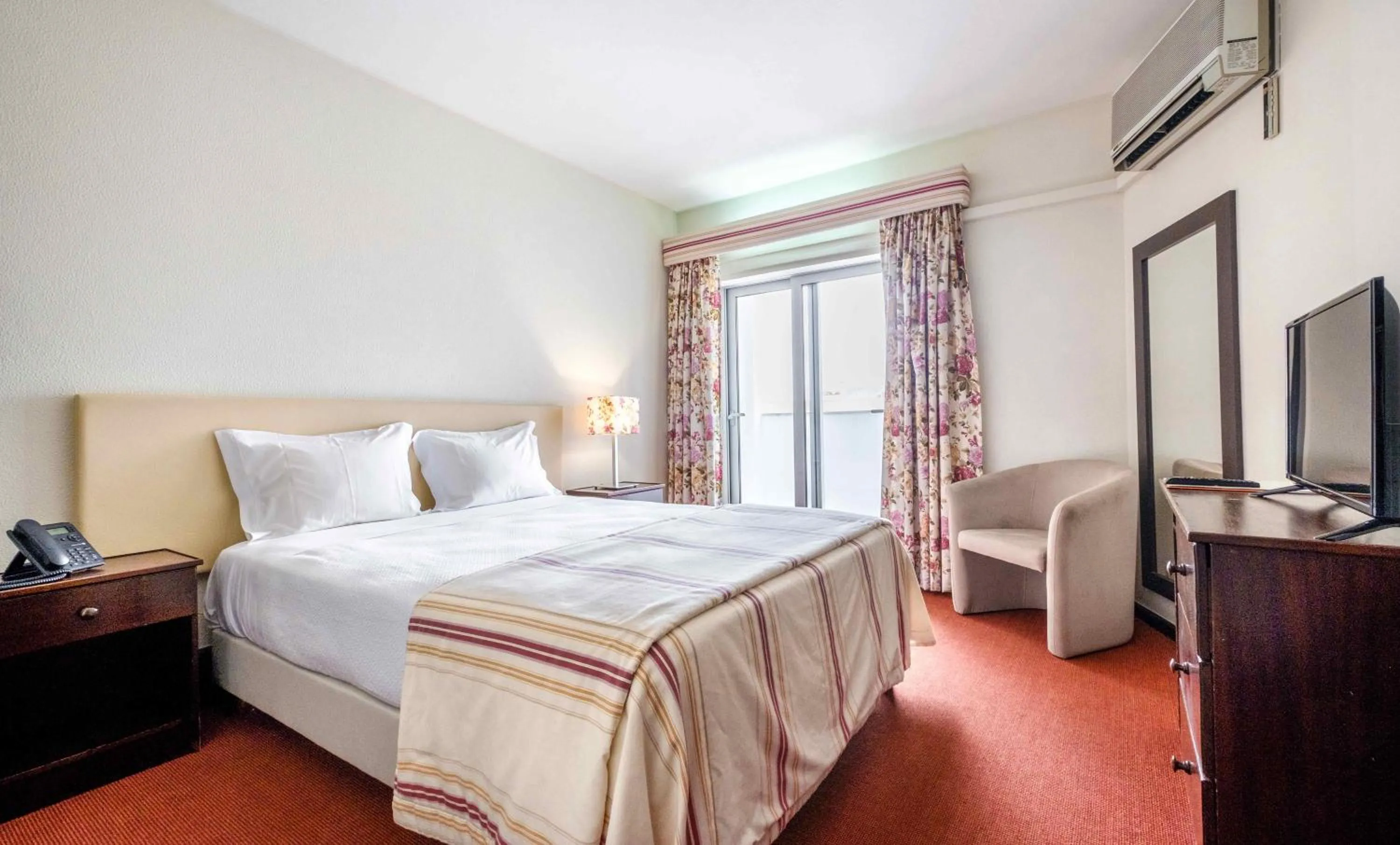 Bed in Catolica Hotel