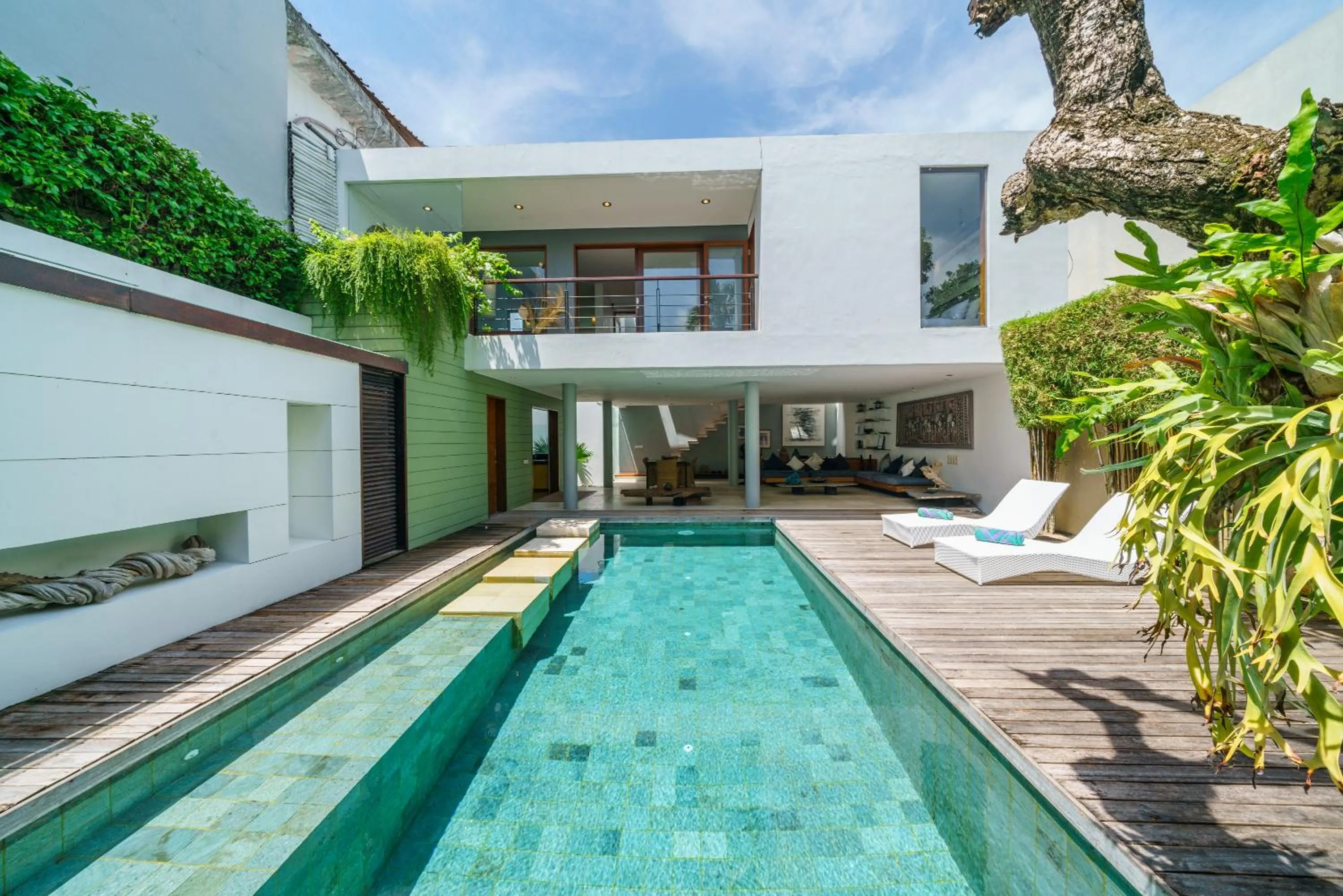 Villa Rio - Contemporary 2BR Villa in Downtown Seminyak