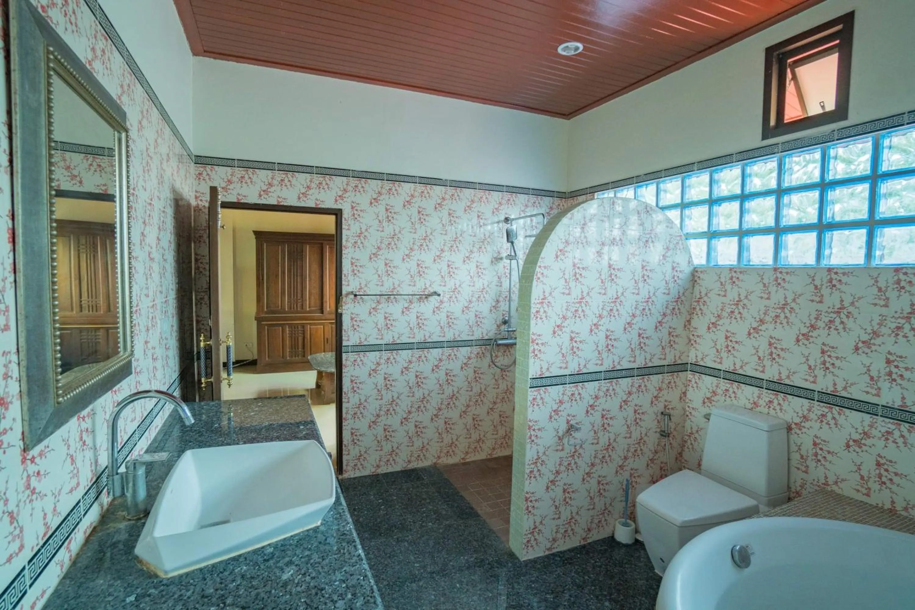 Bathroom in Namphung Phuket Boutique Resort