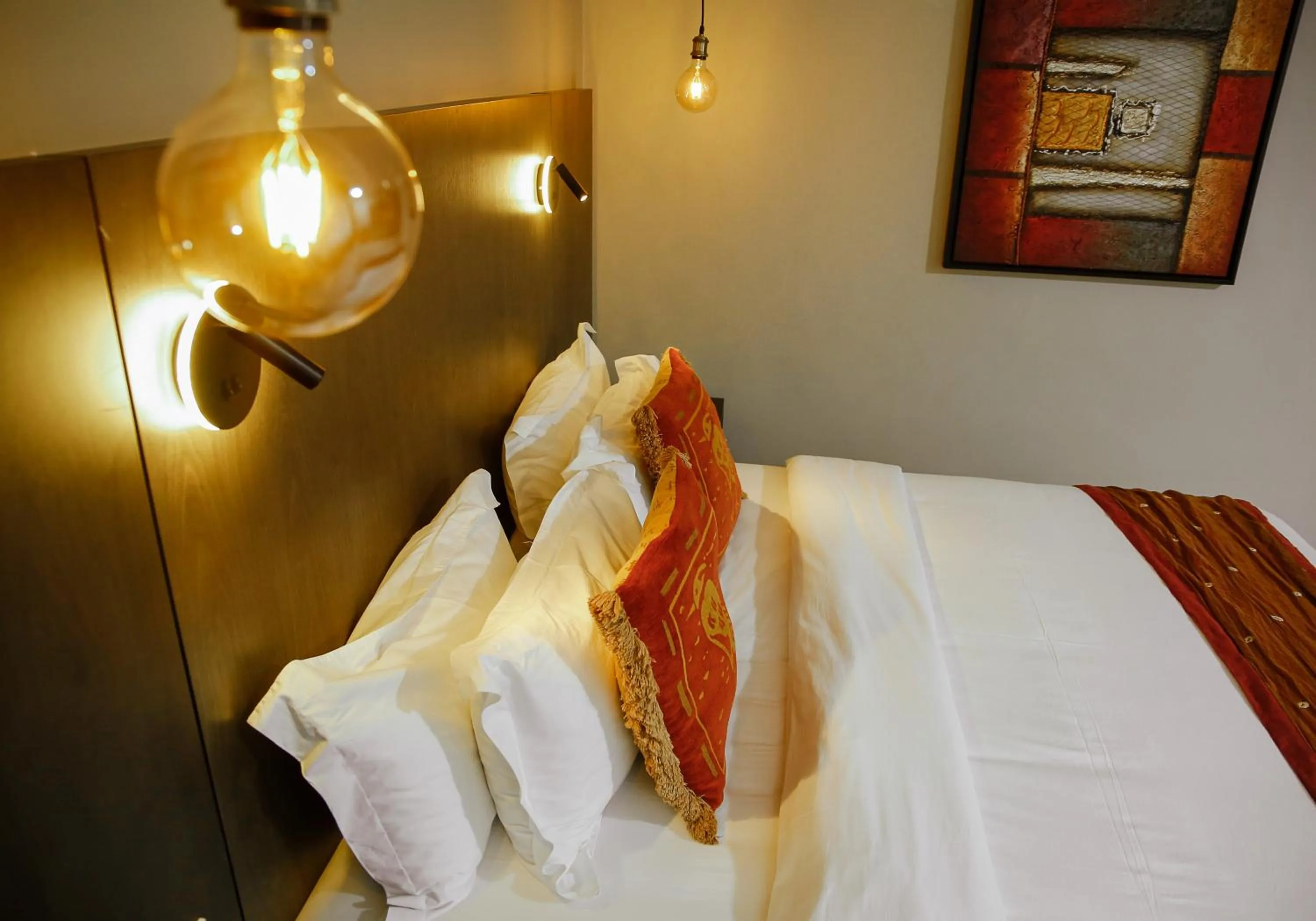 Bedroom, Bed in Kiriri Garden Hotel