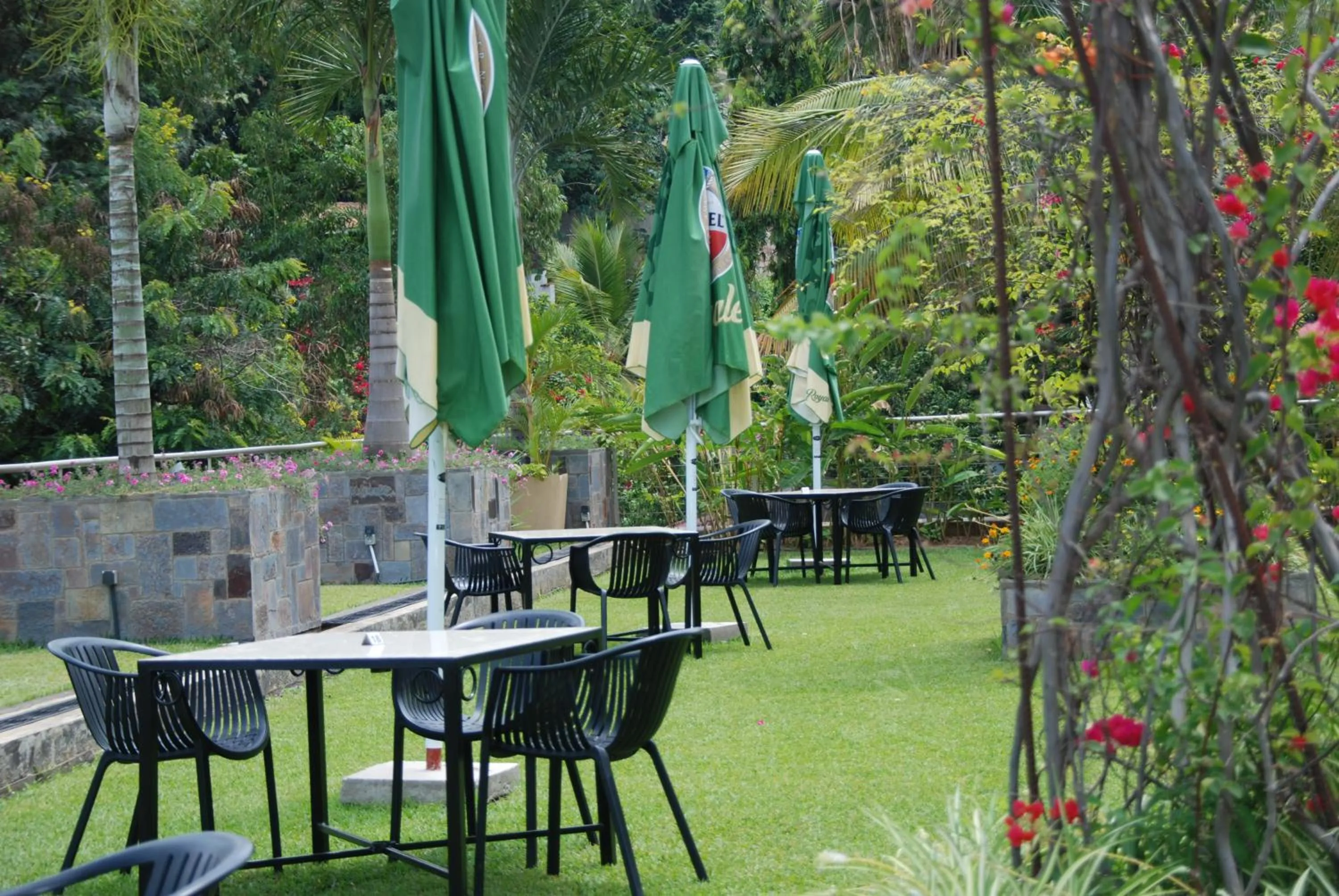 Restaurant/places to eat in Kiriri Garden Hotel