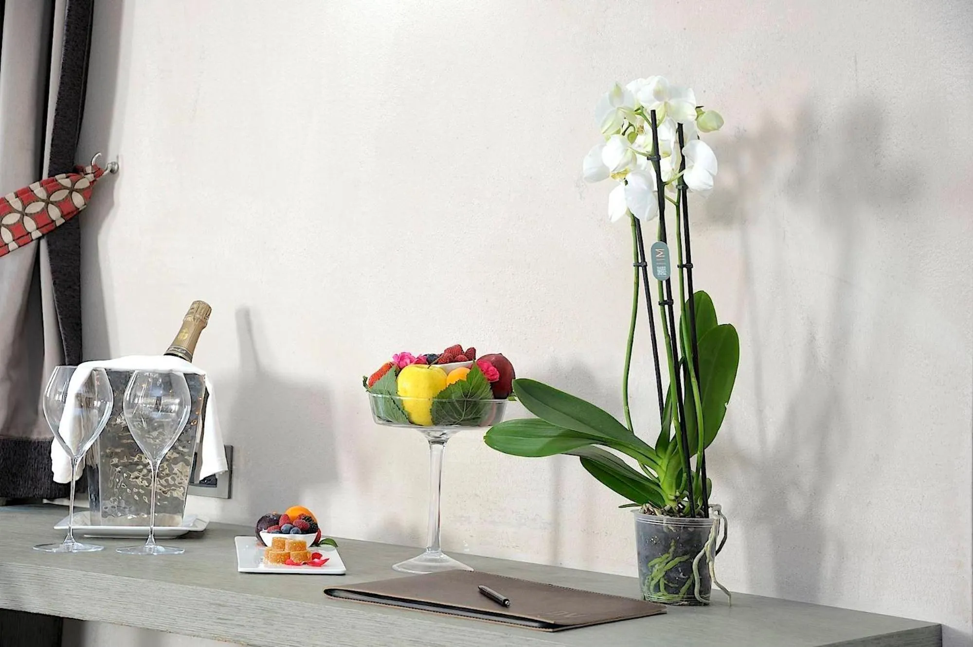 Food and drinks in DV Chalet Boutique Hotel & Spa