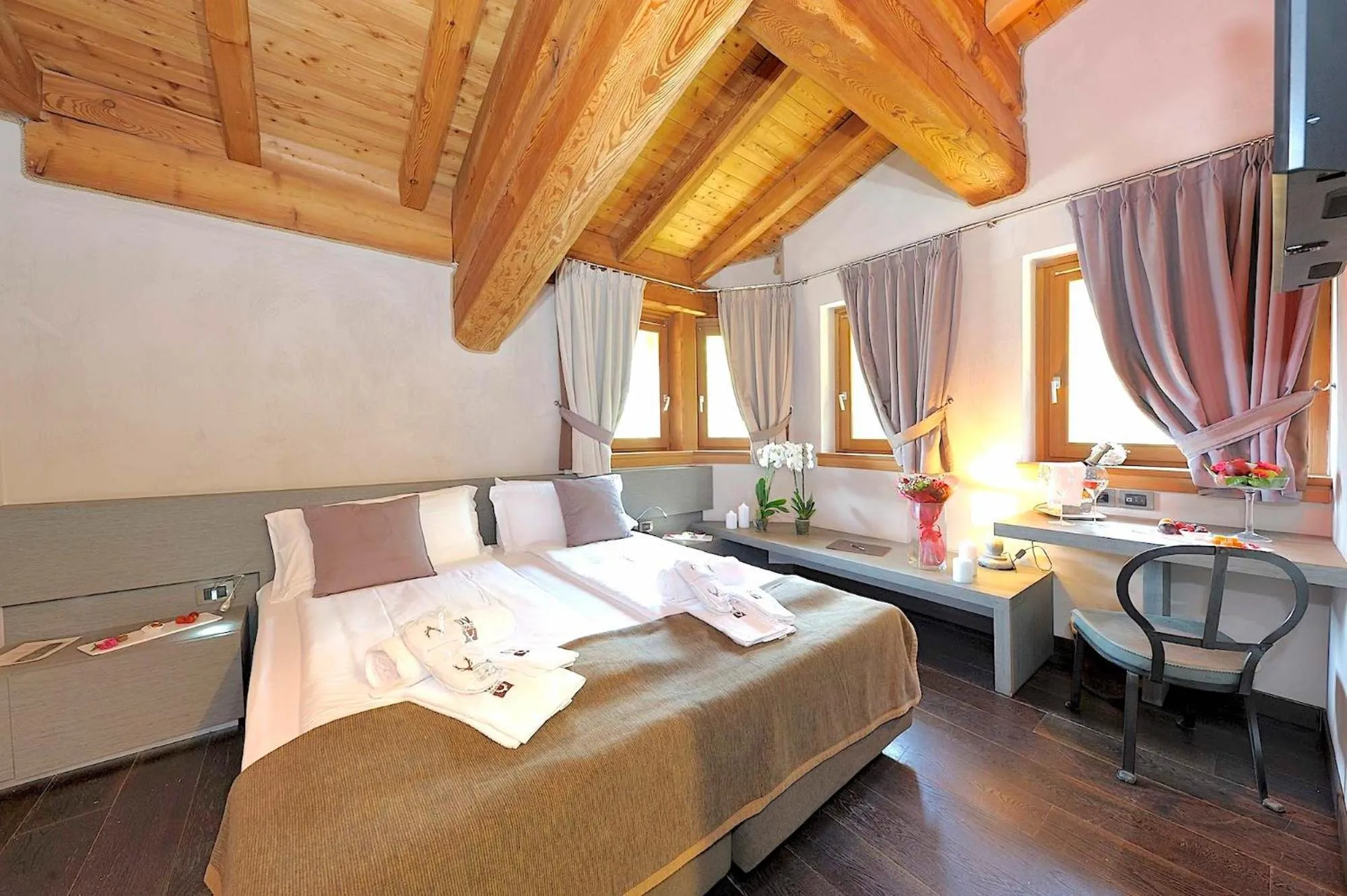 Bedroom, Bed in DV Chalet Boutique Hotel & Spa