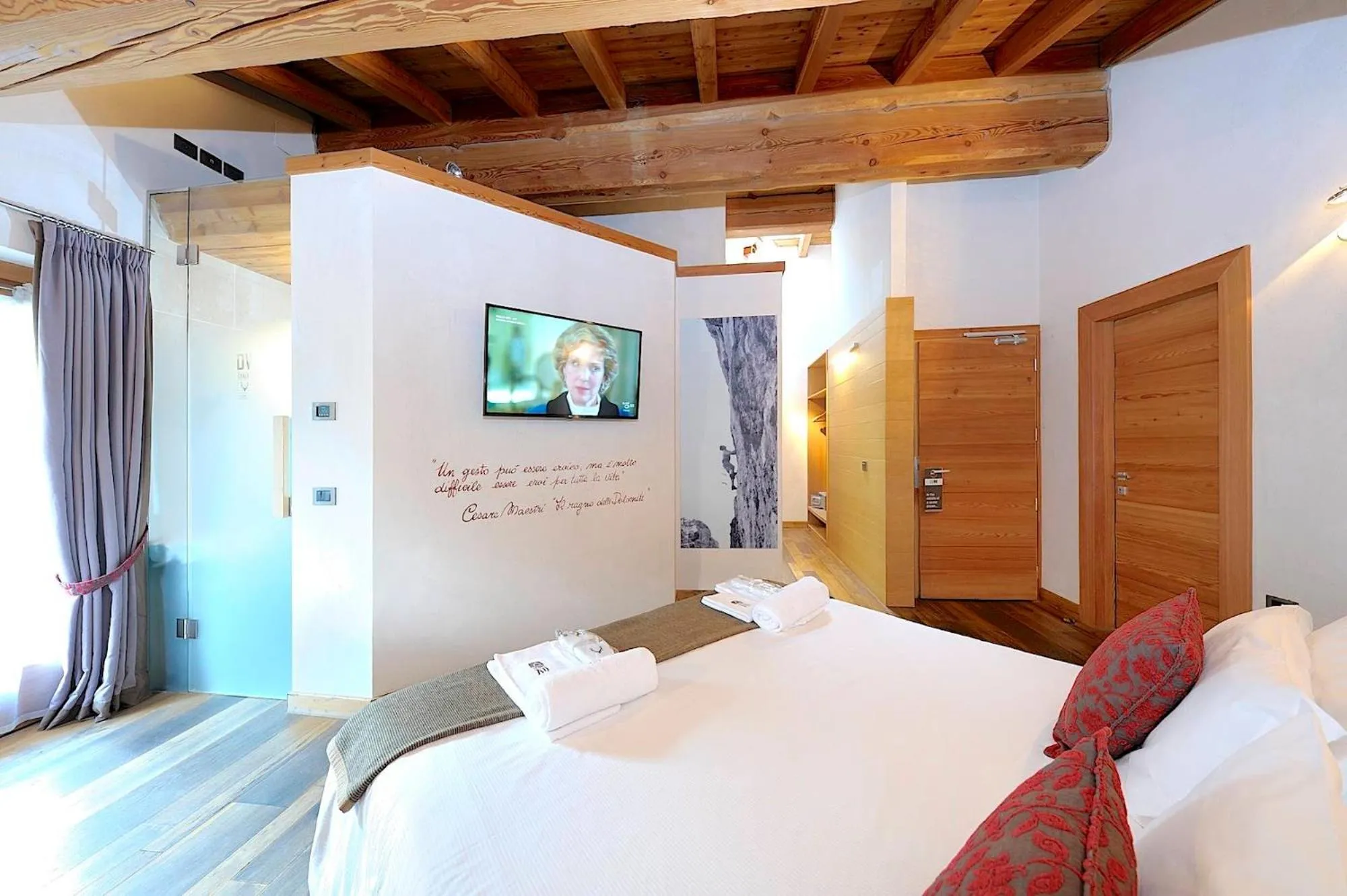 Bedroom, Bed in DV Chalet Boutique Hotel & Spa