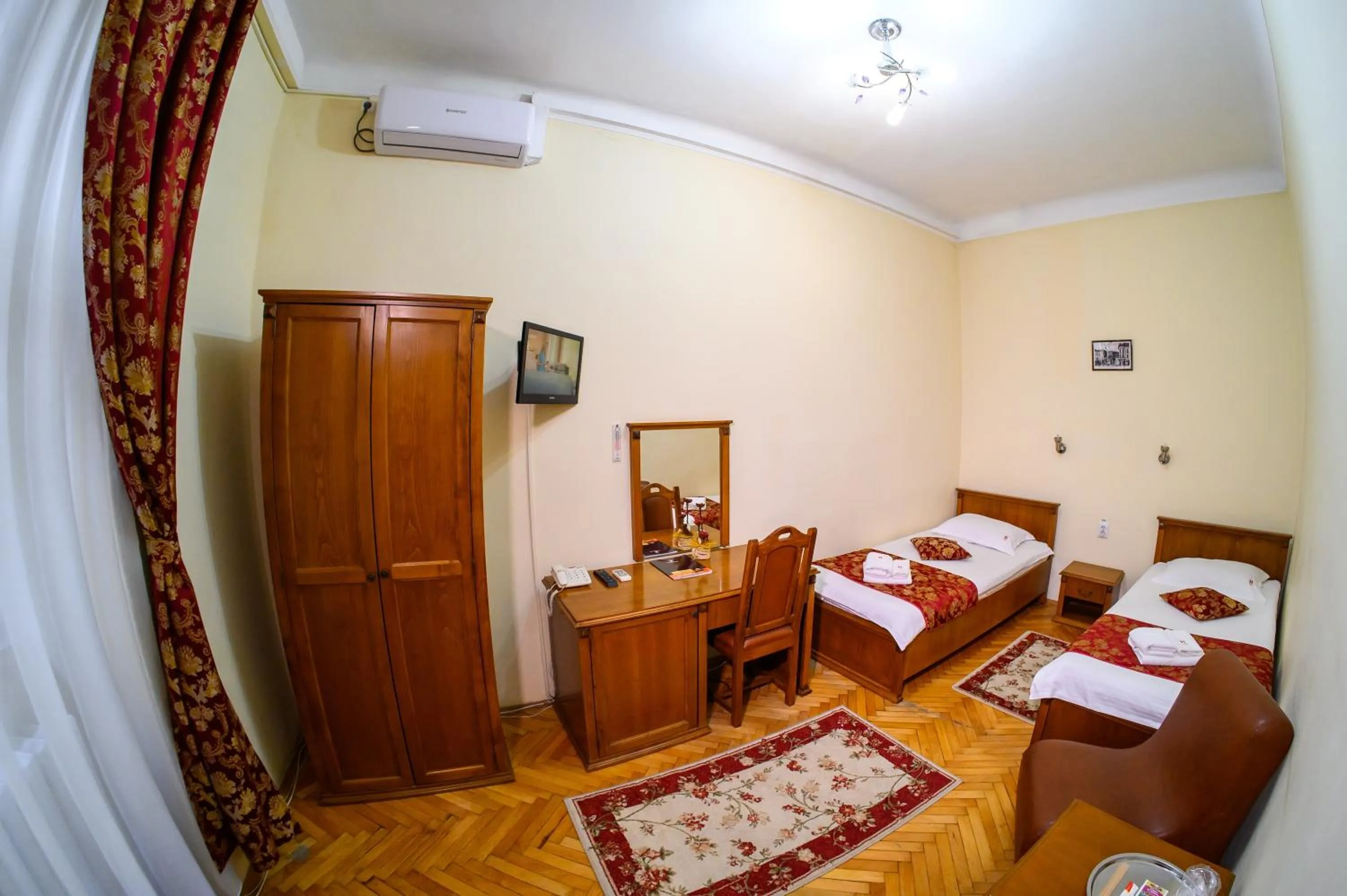 Bed in Hotel Transilvania