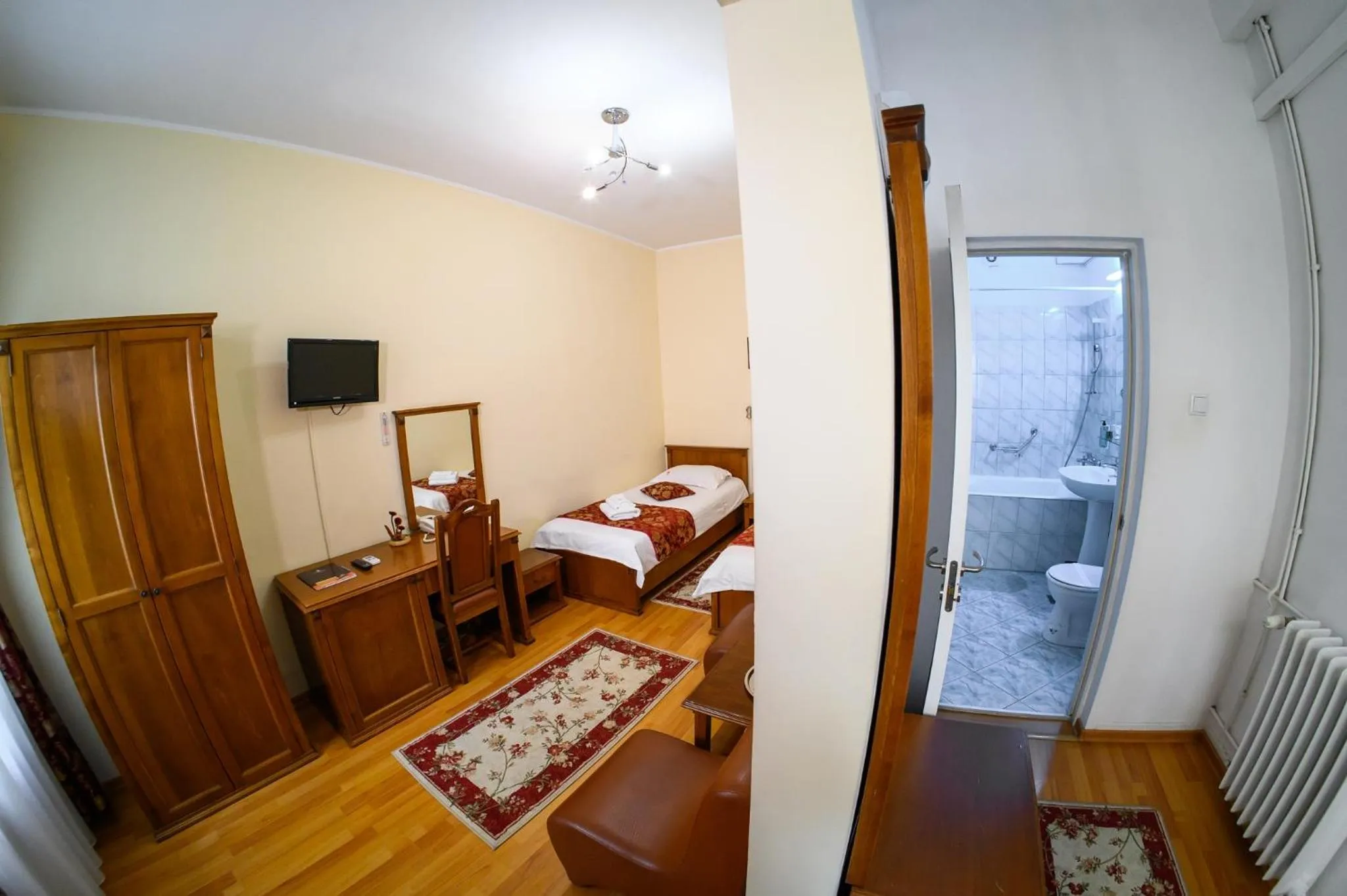 Bed in Hotel Transilvania