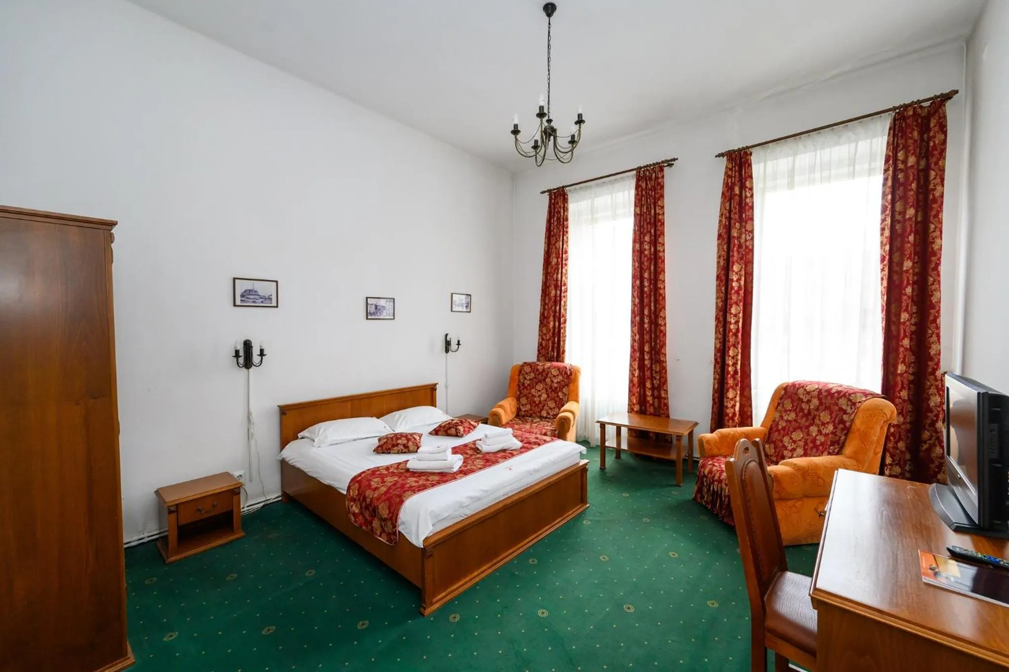 Bed in Hotel Transilvania