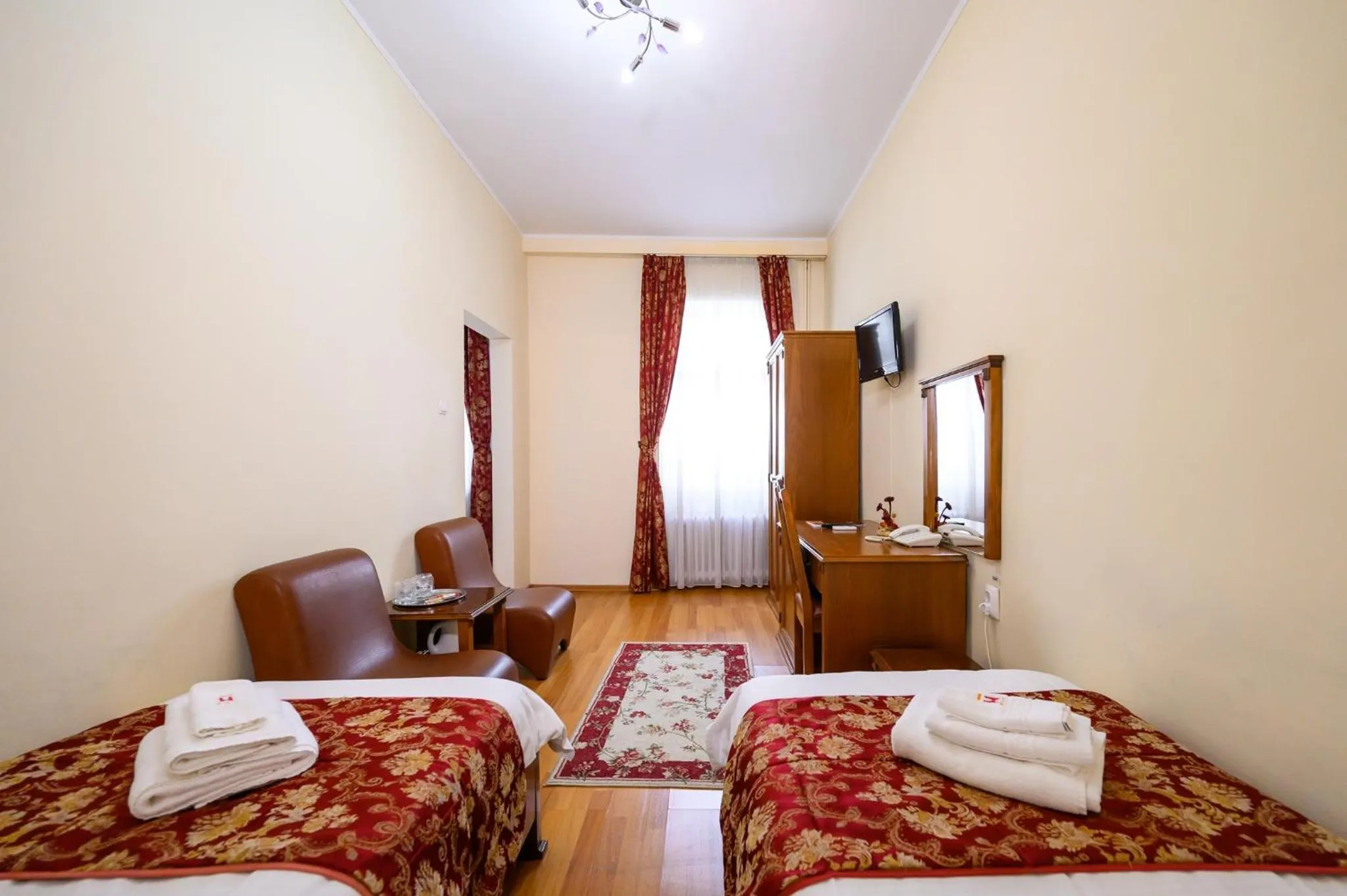 Bed in Hotel Transilvania