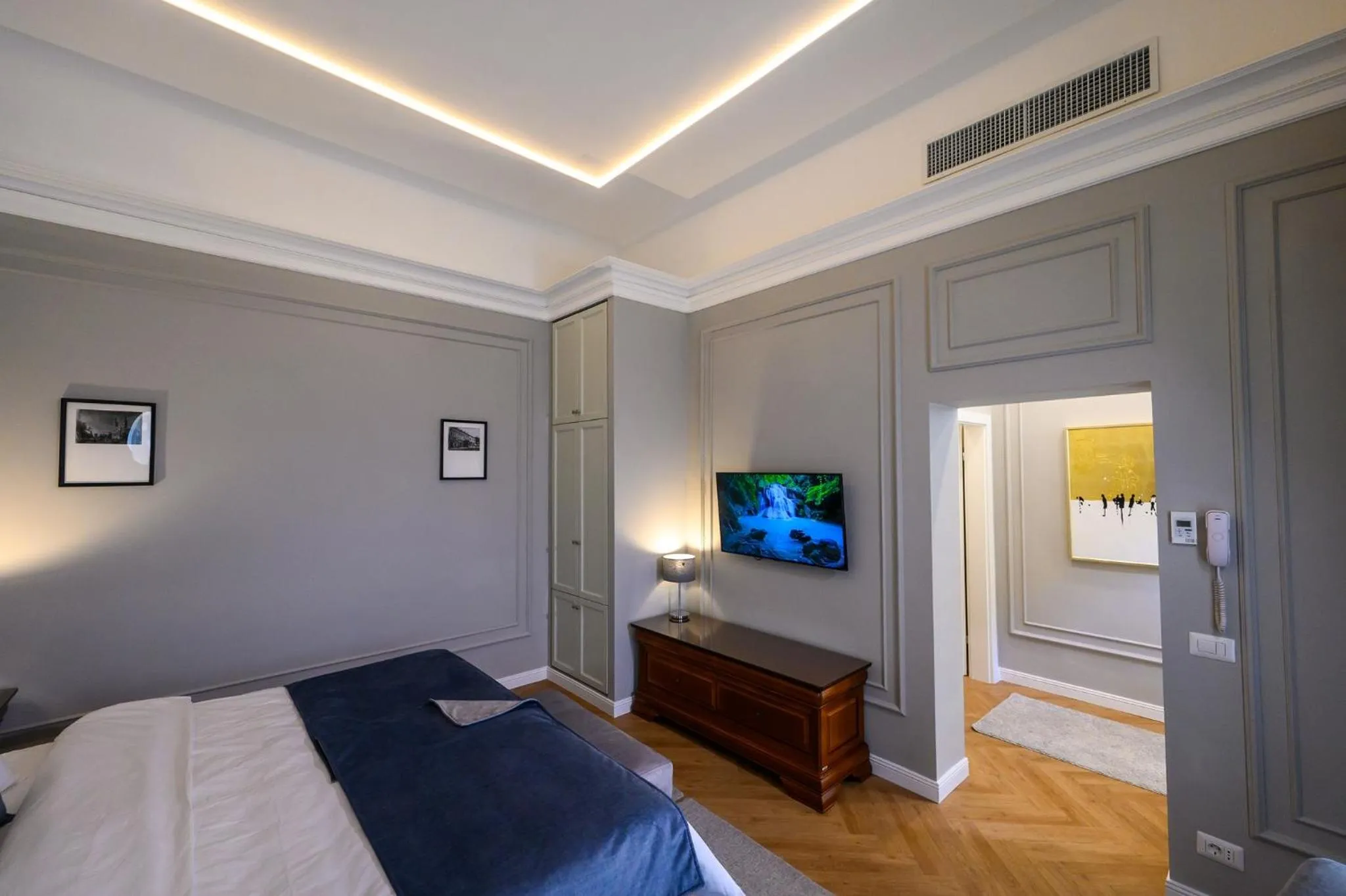 Bed in Hotel Transilvania