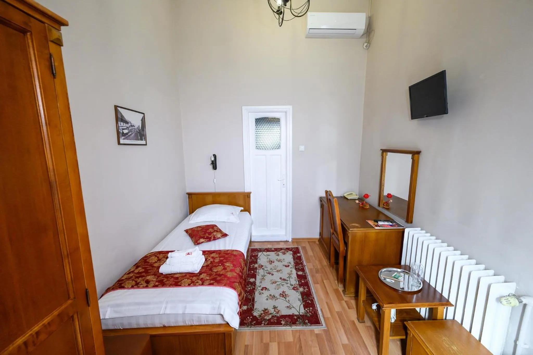 Bed in Hotel Transilvania