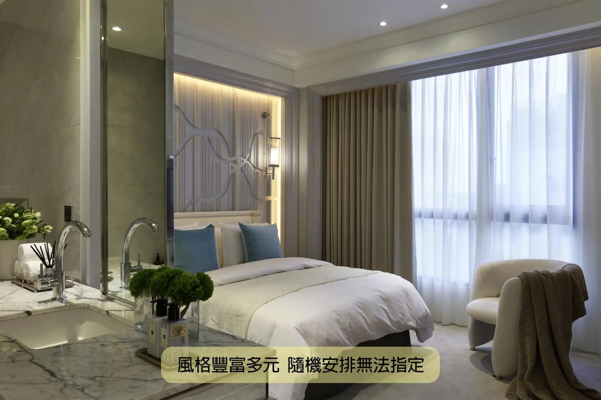 Photo of the whole room, Bed in Boda Hotel