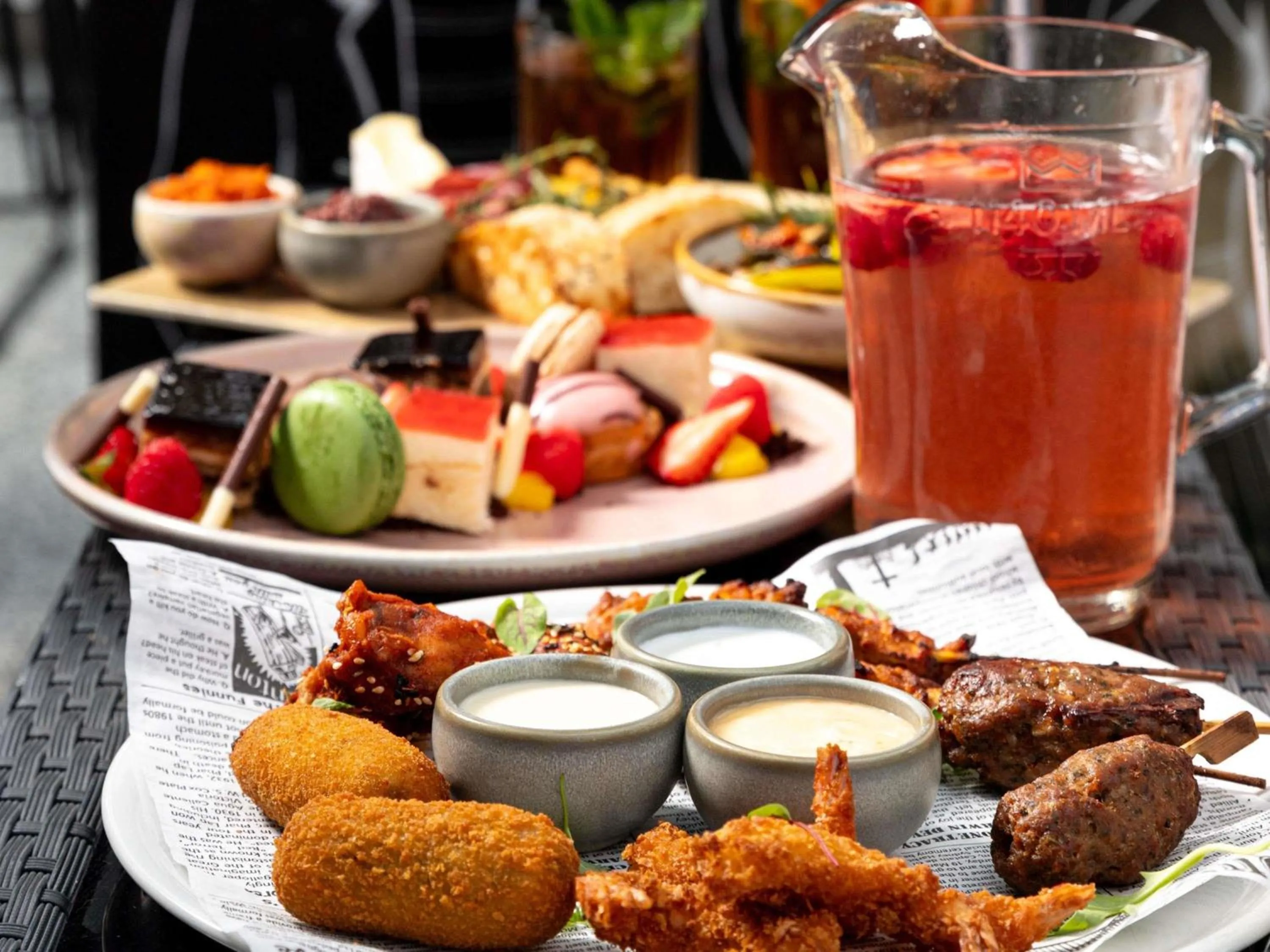 Lounge or bar in Pullman Brisbane King George Square