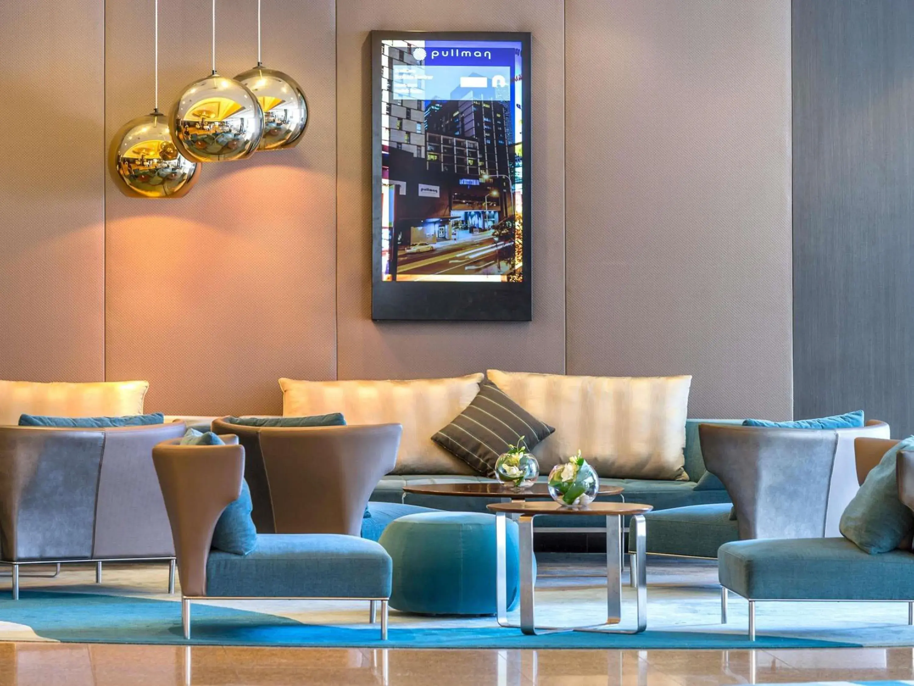 Property building in Pullman Brisbane King George Square Property building in Pullman Brisbane King George Square