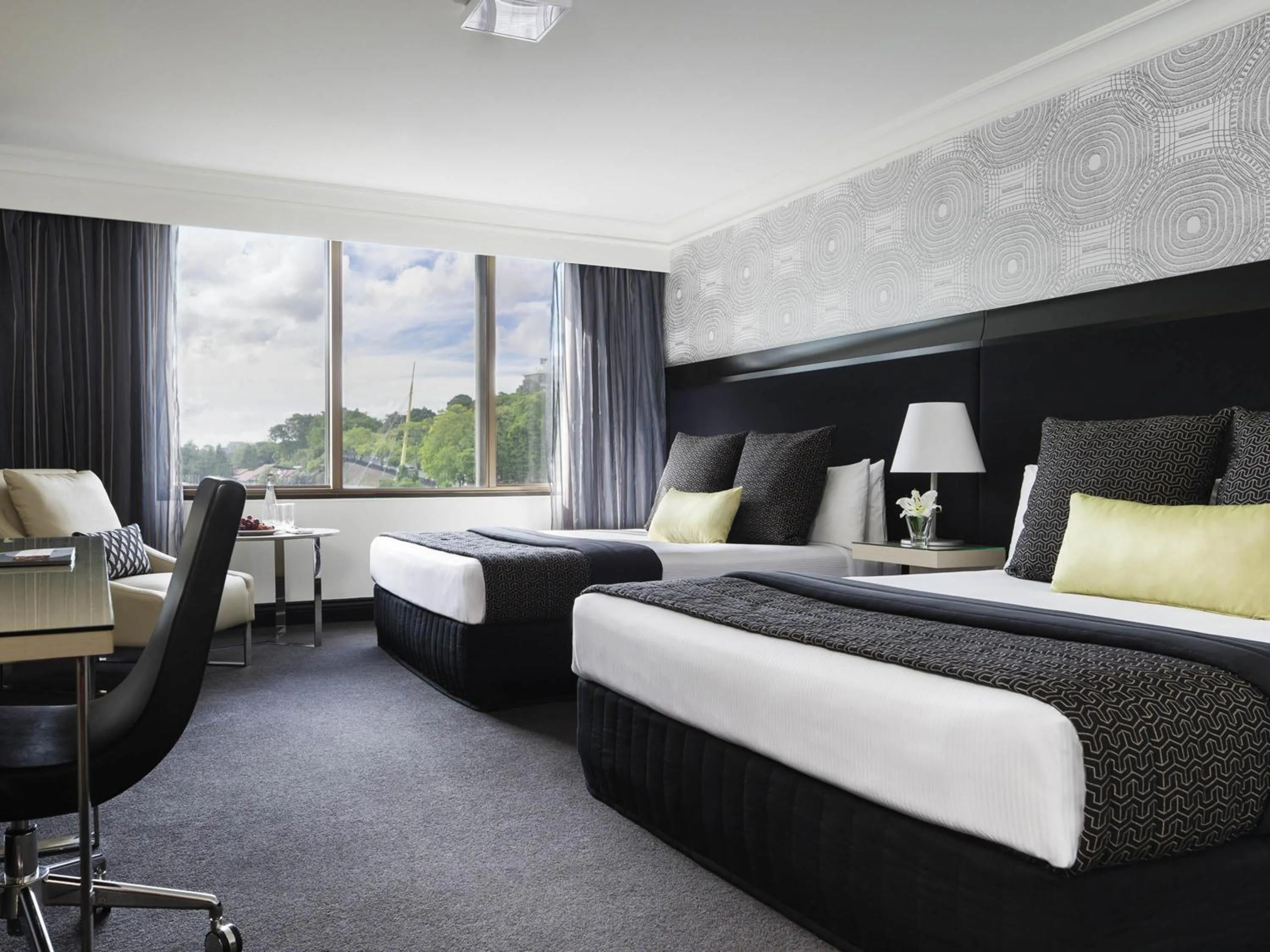 Bedroom, Bed in Pullman Brisbane King George Square