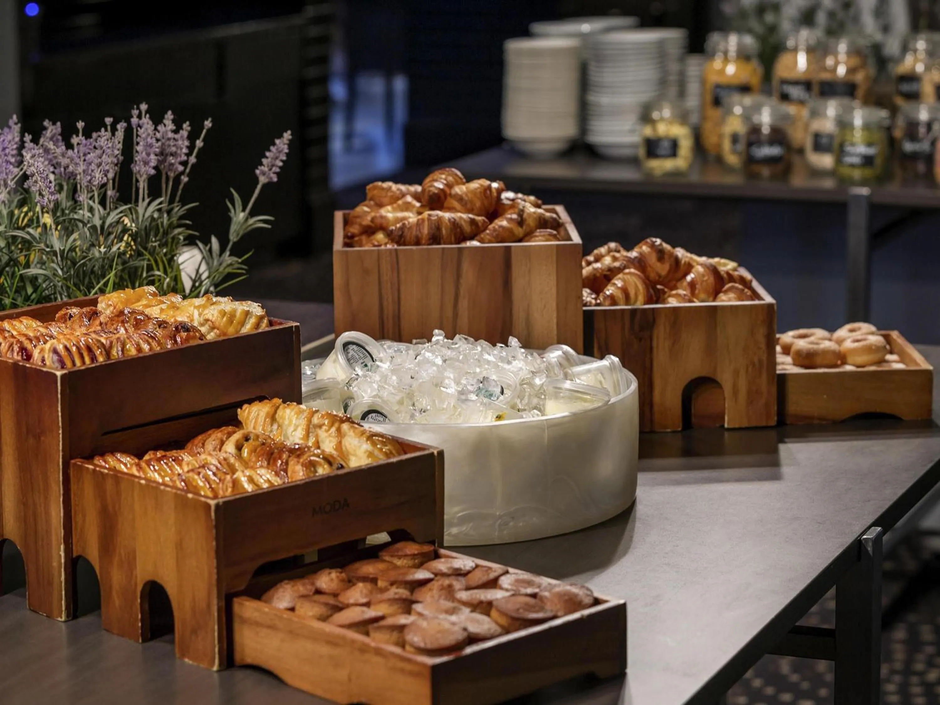 Restaurant/places to eat in Pullman Brisbane King George Square