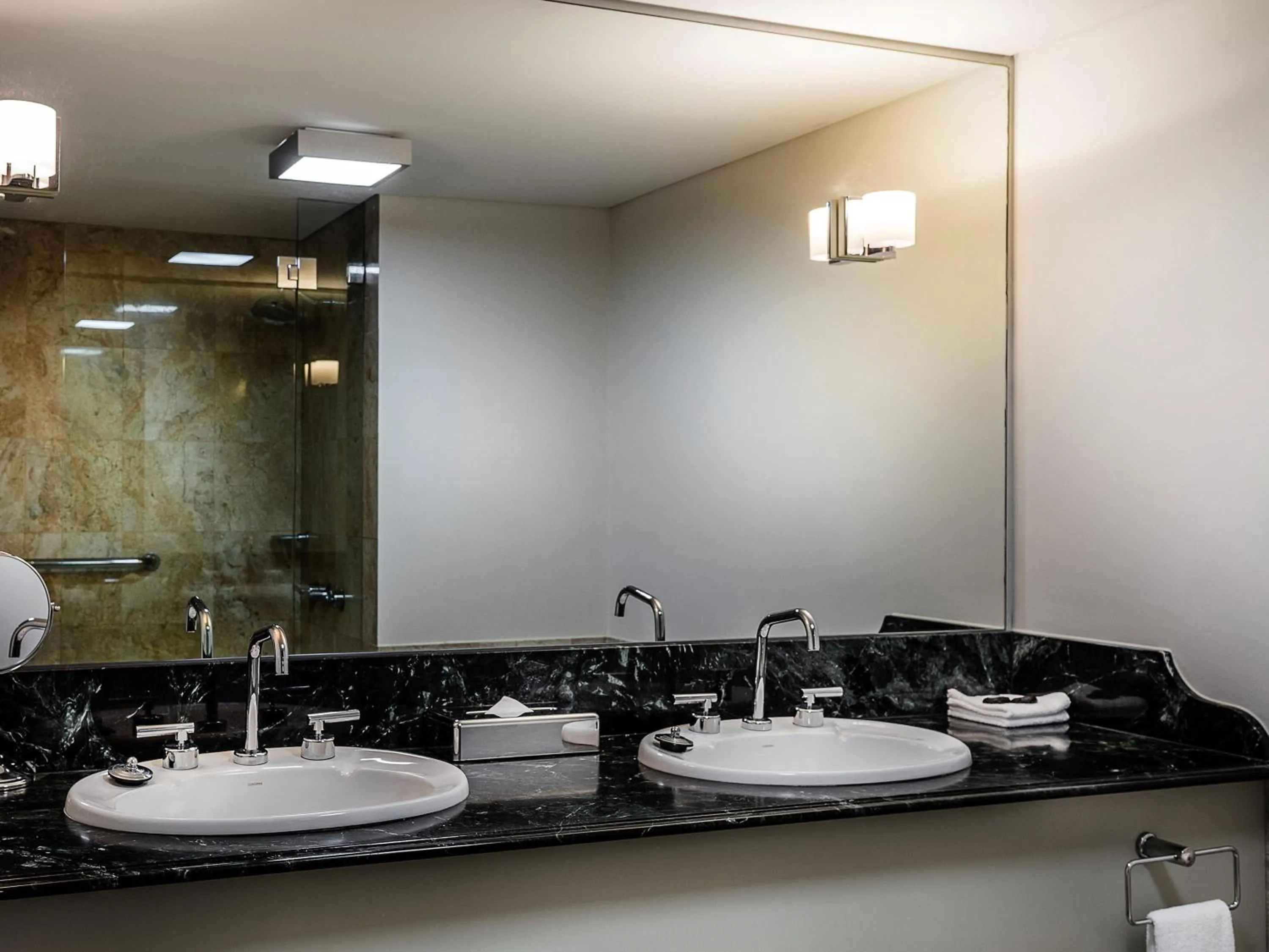 Bedroom in Pullman Brisbane King George Square