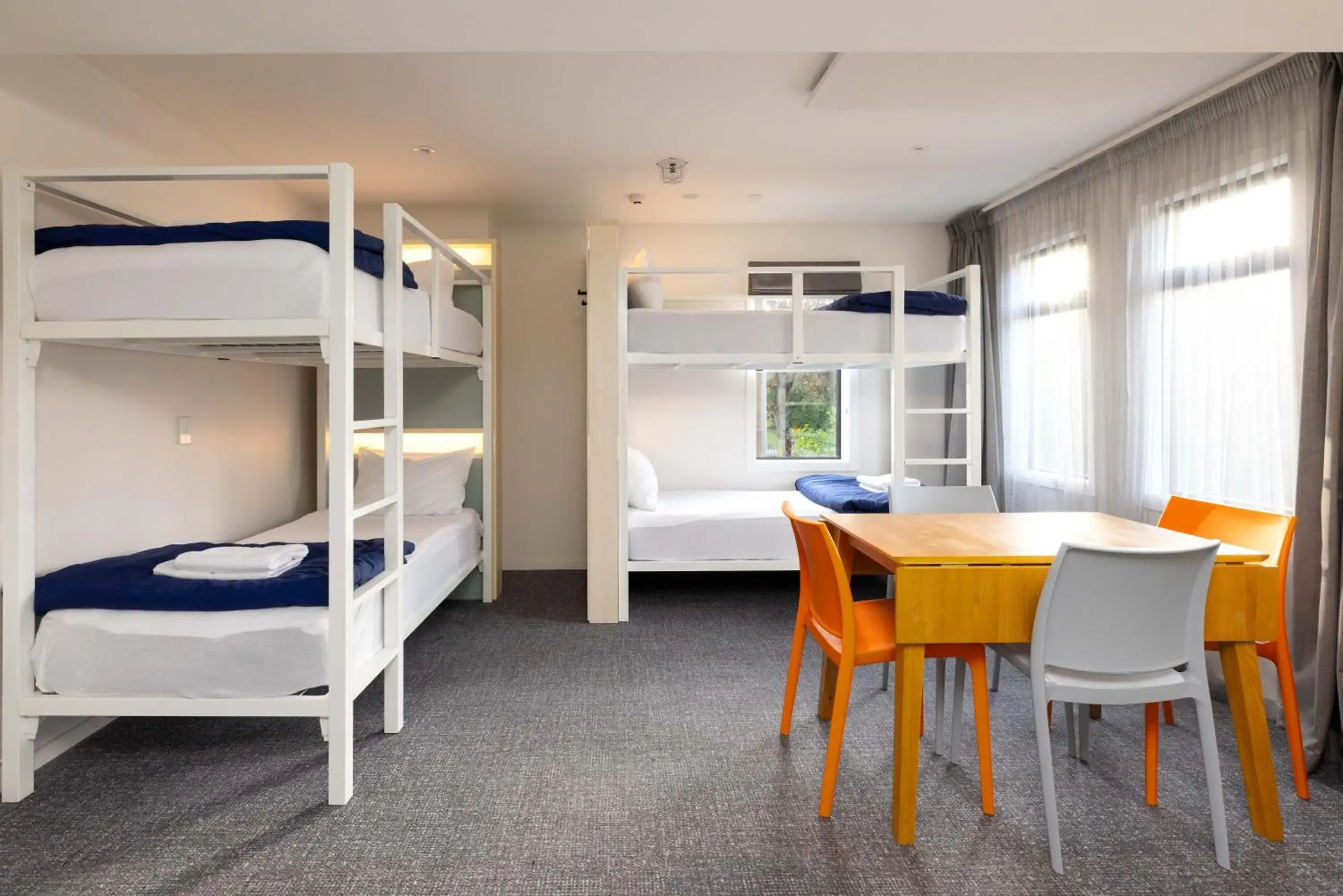 Bed in Male Dormitory in Hotel Give Bed in Male Dormitory in Hotel Give