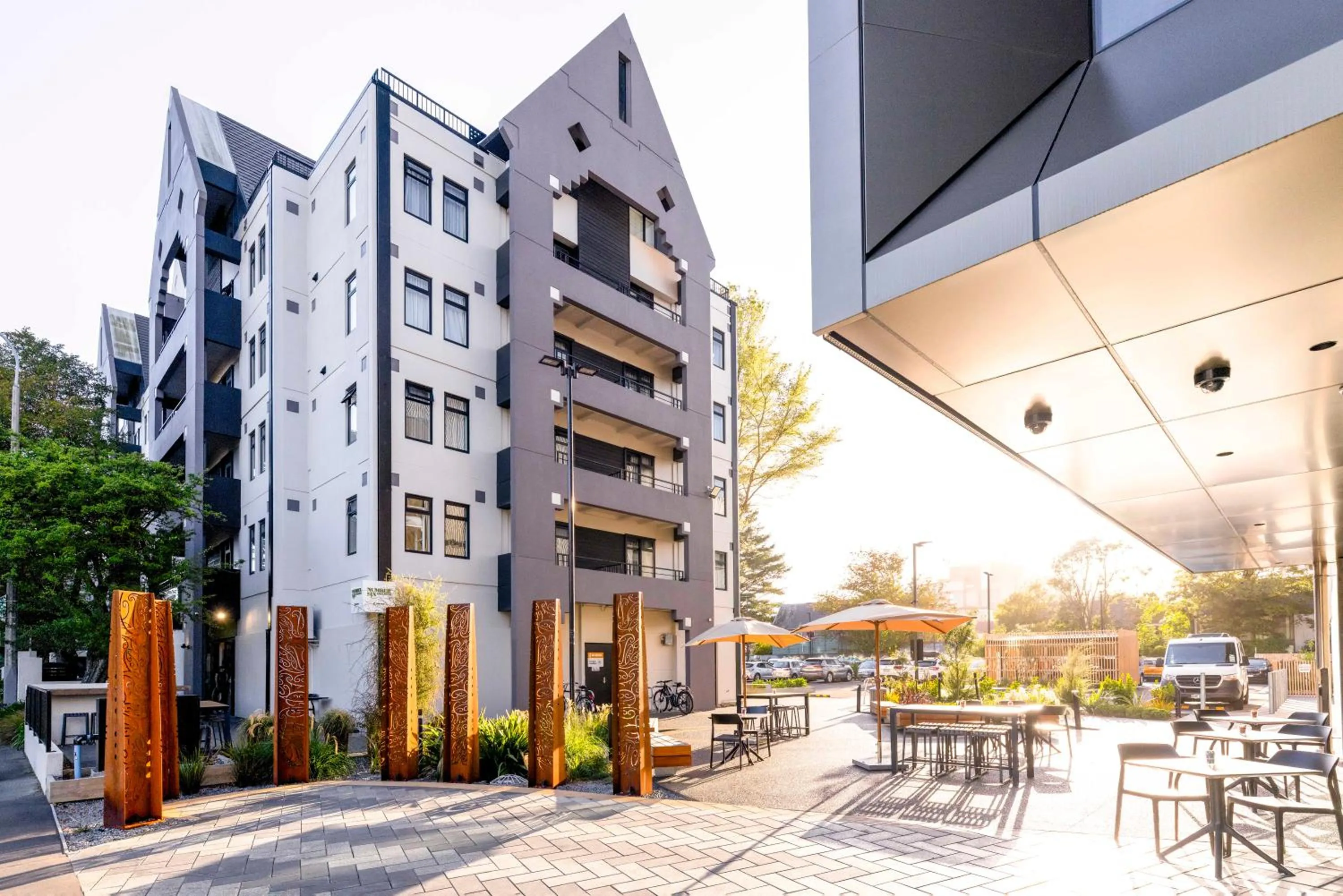 Property building in Hotel Give