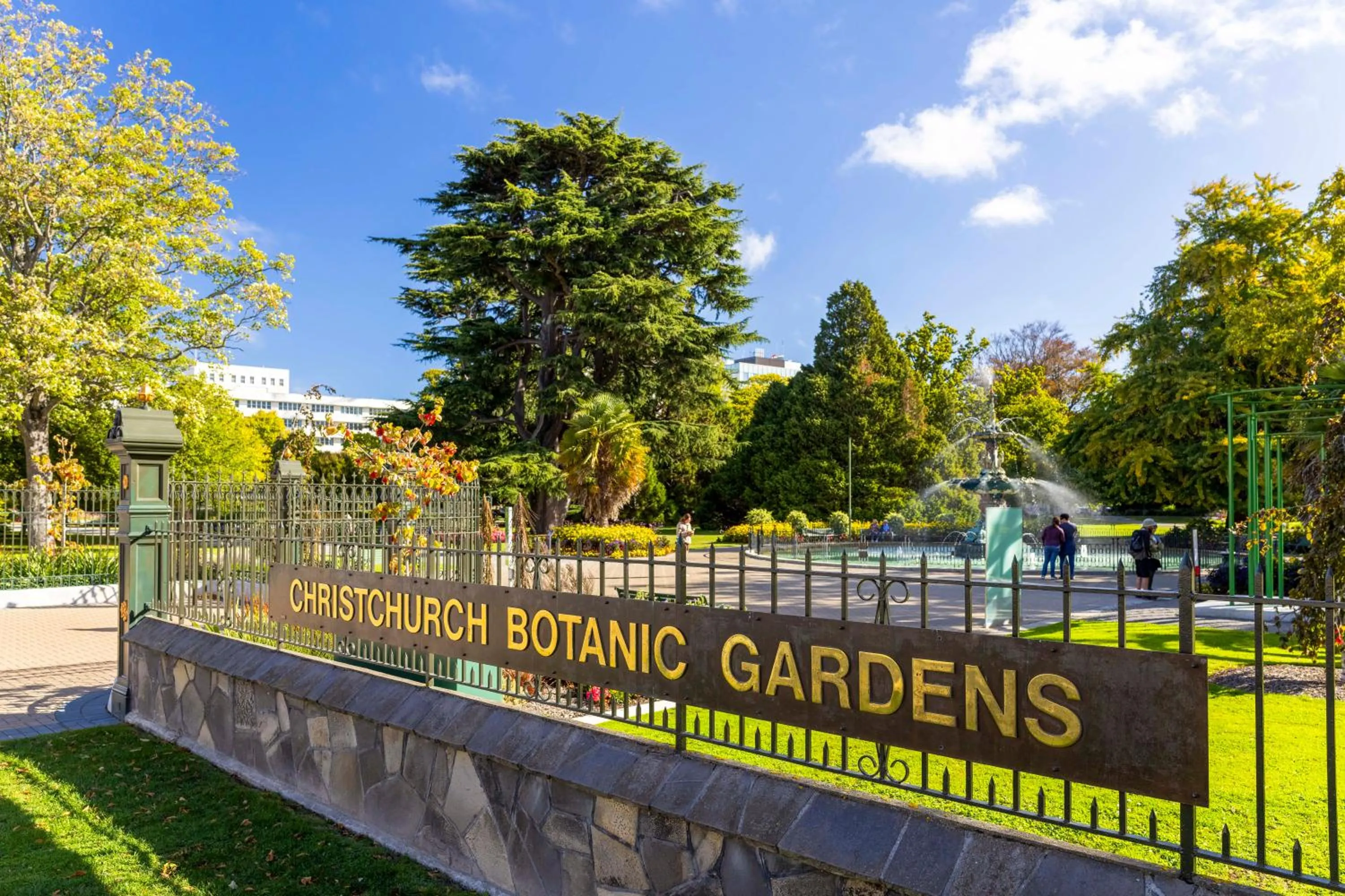 Nearby landmark in Hotel Give