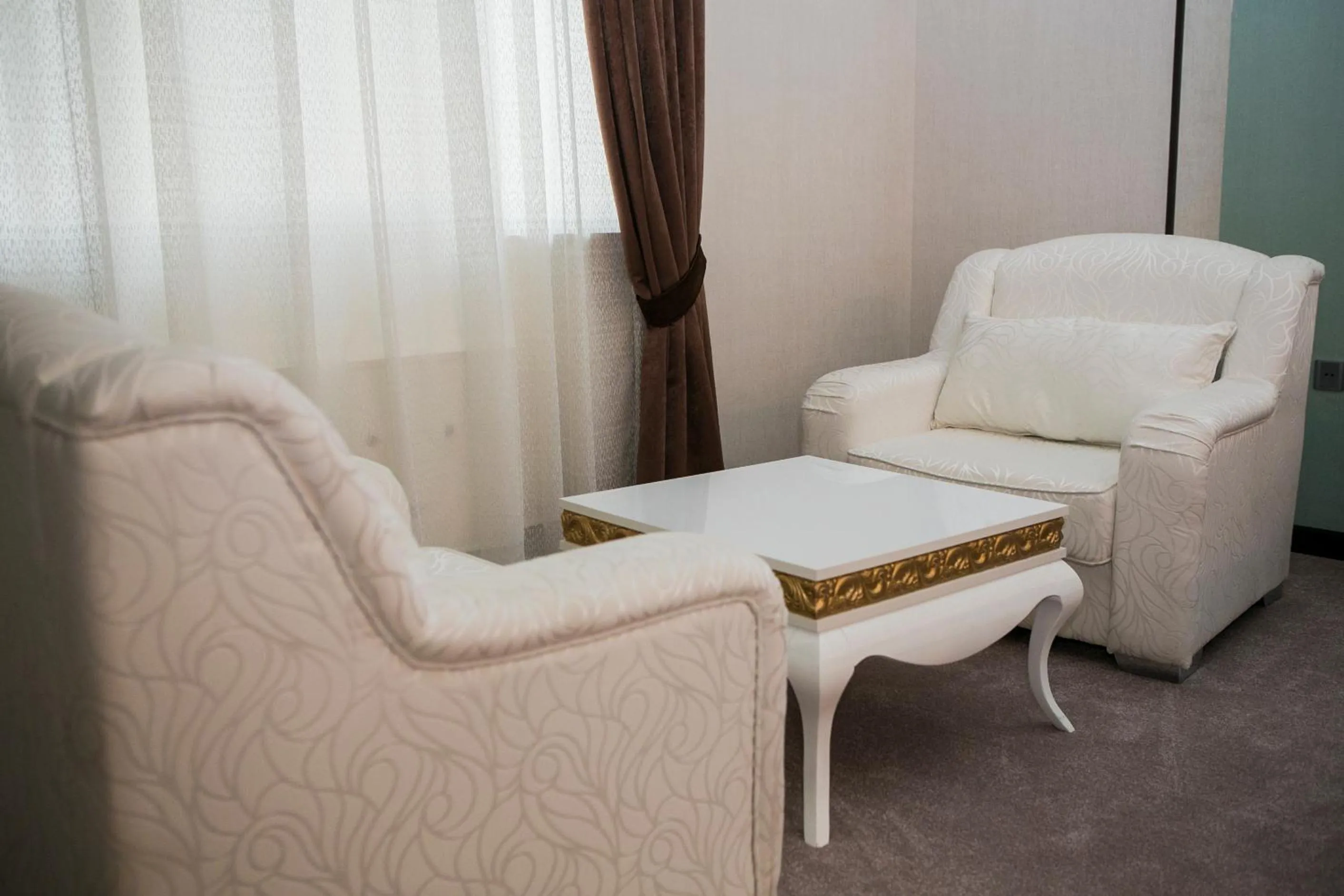 Photo of the whole room in Azalea Hotel Baku