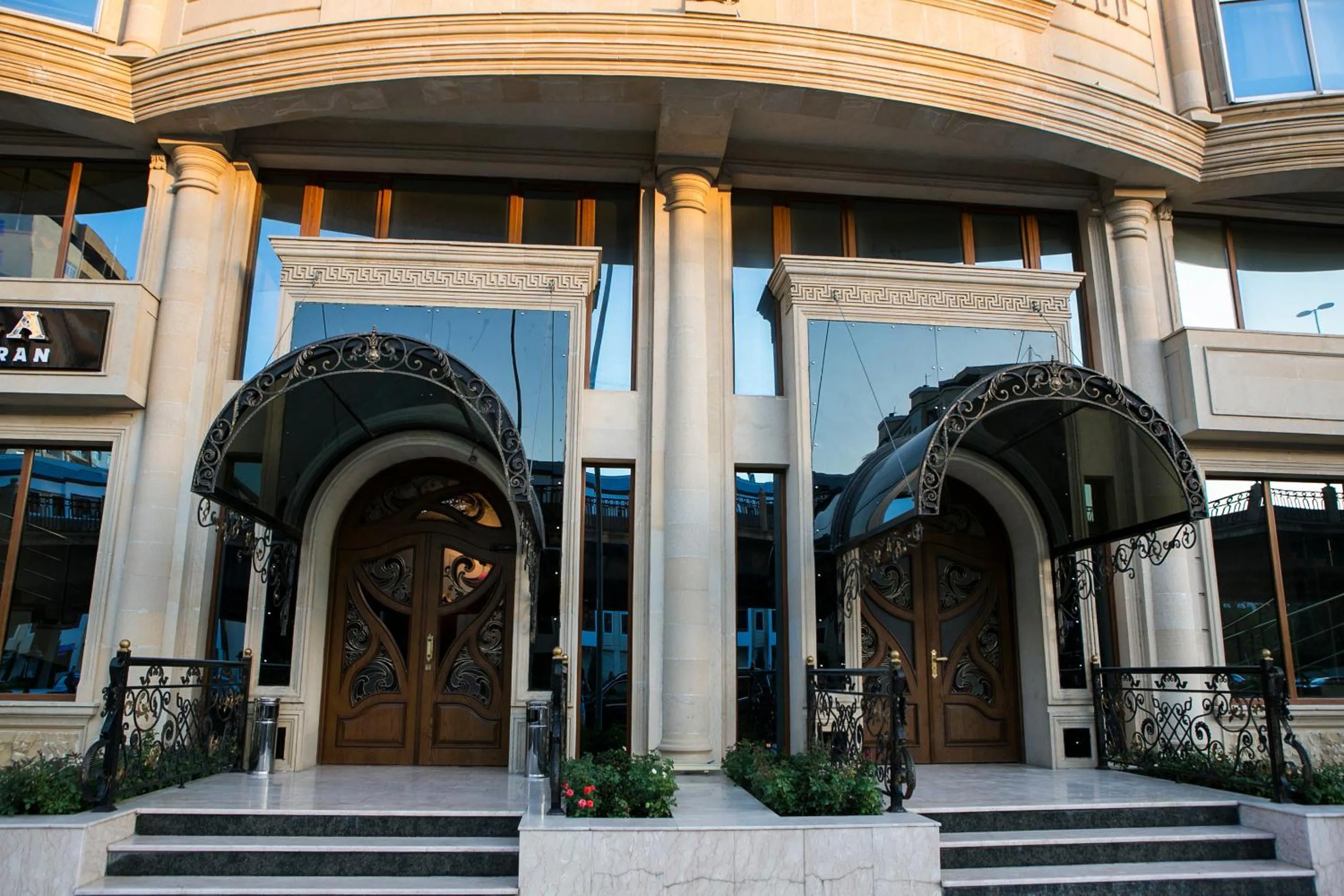 Facade/entrance in Azalea Hotel Baku