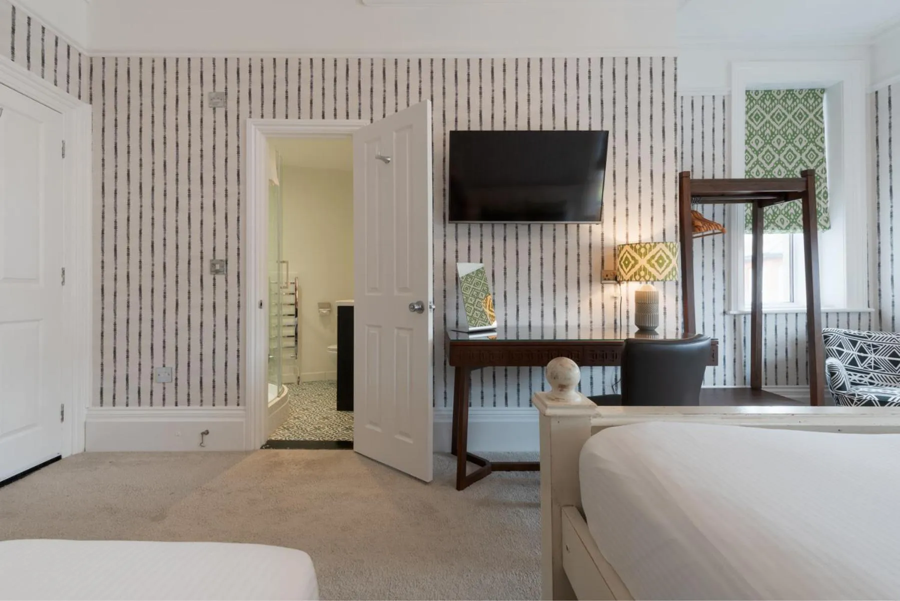 wardrobe in Stattons Boutique Hotel & Restaurant