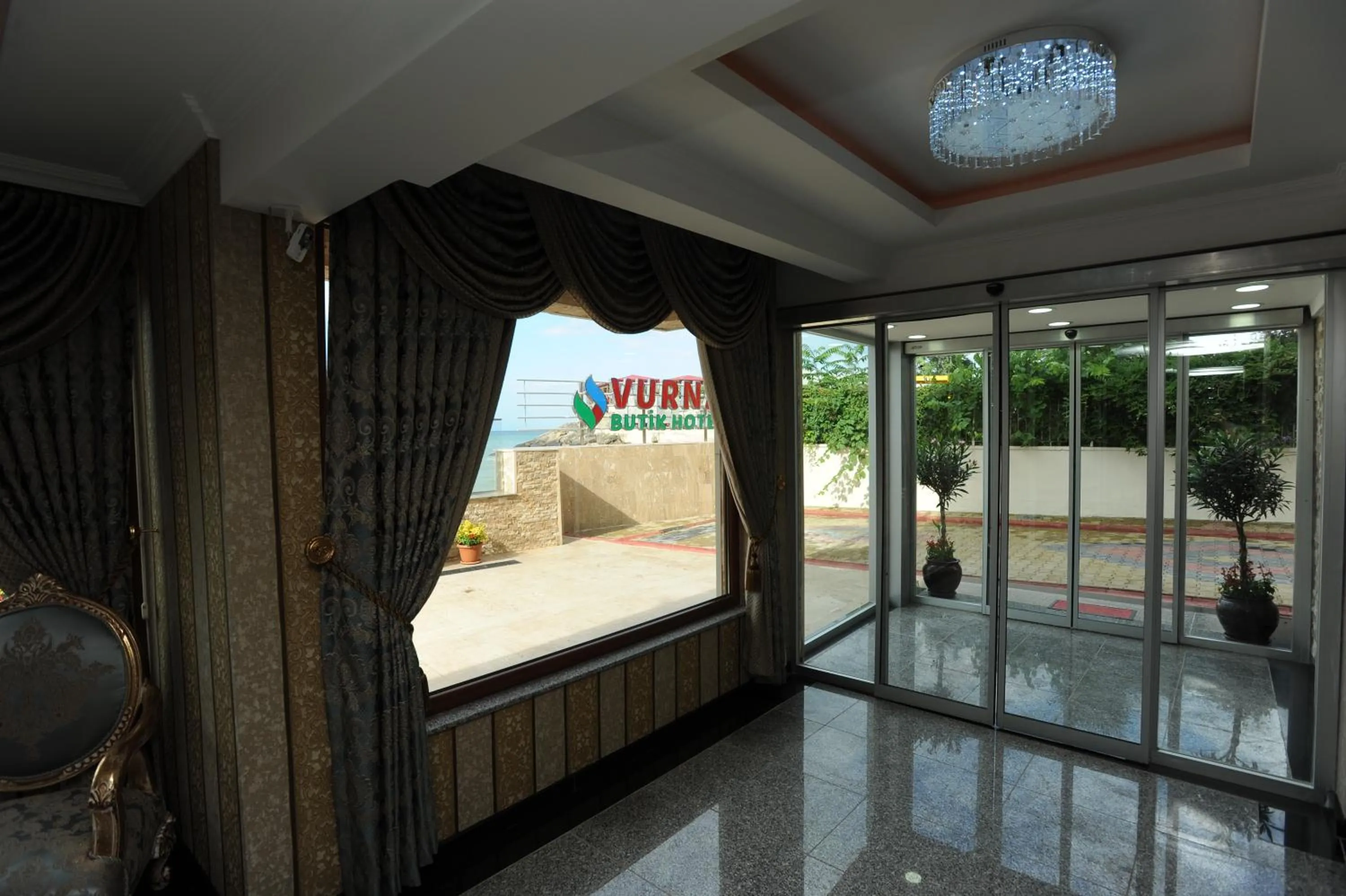 Lobby or reception in Vurna Butik Hotel
