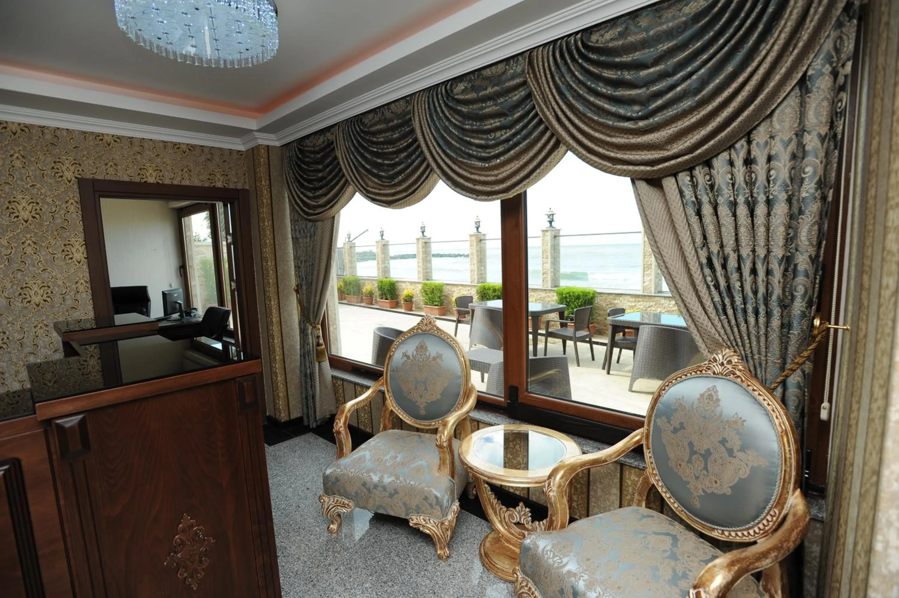 Lobby or reception in Vurna Butik Hotel