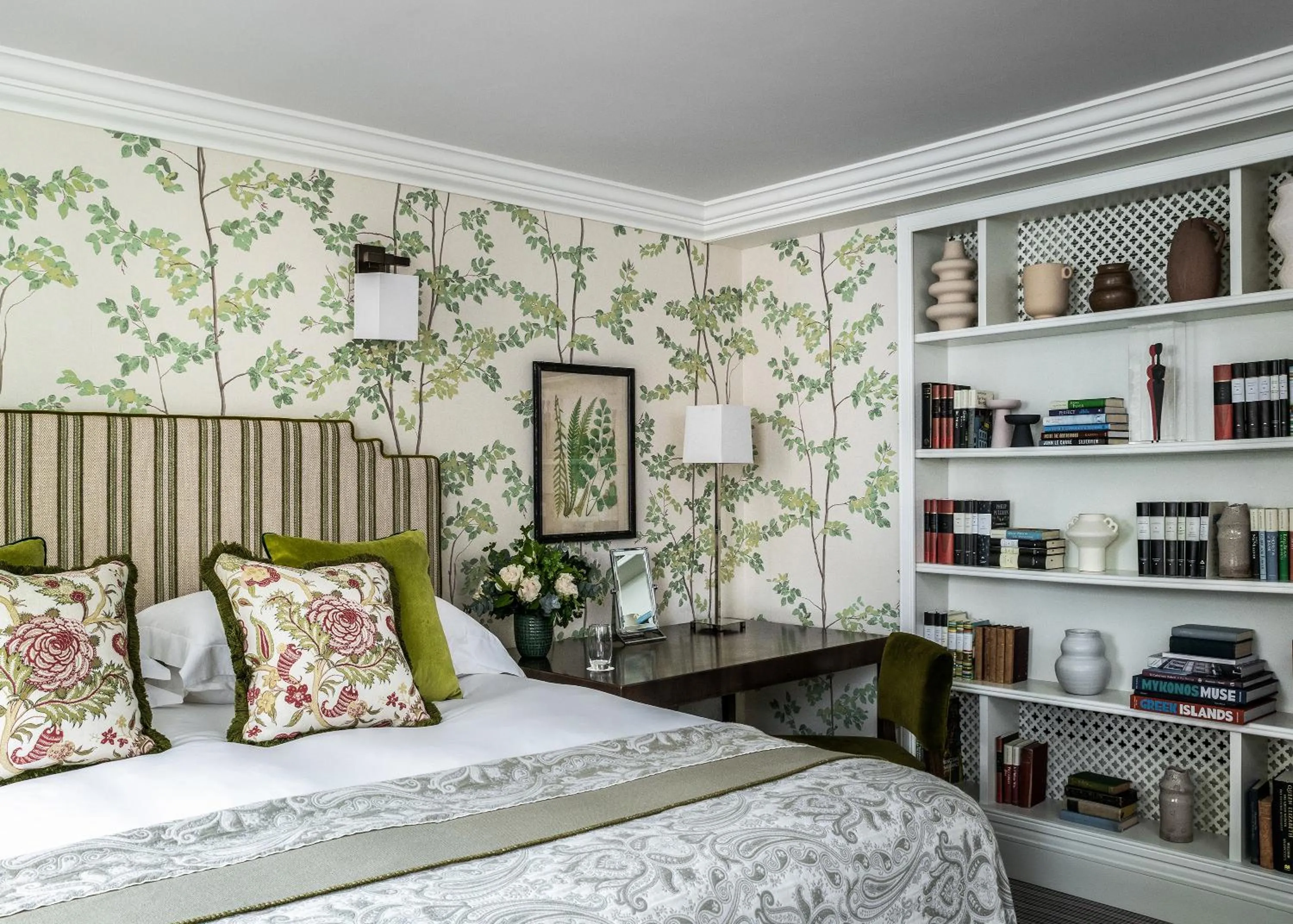 Bed in Brown's Hotel, a Rocco Forte Hotel