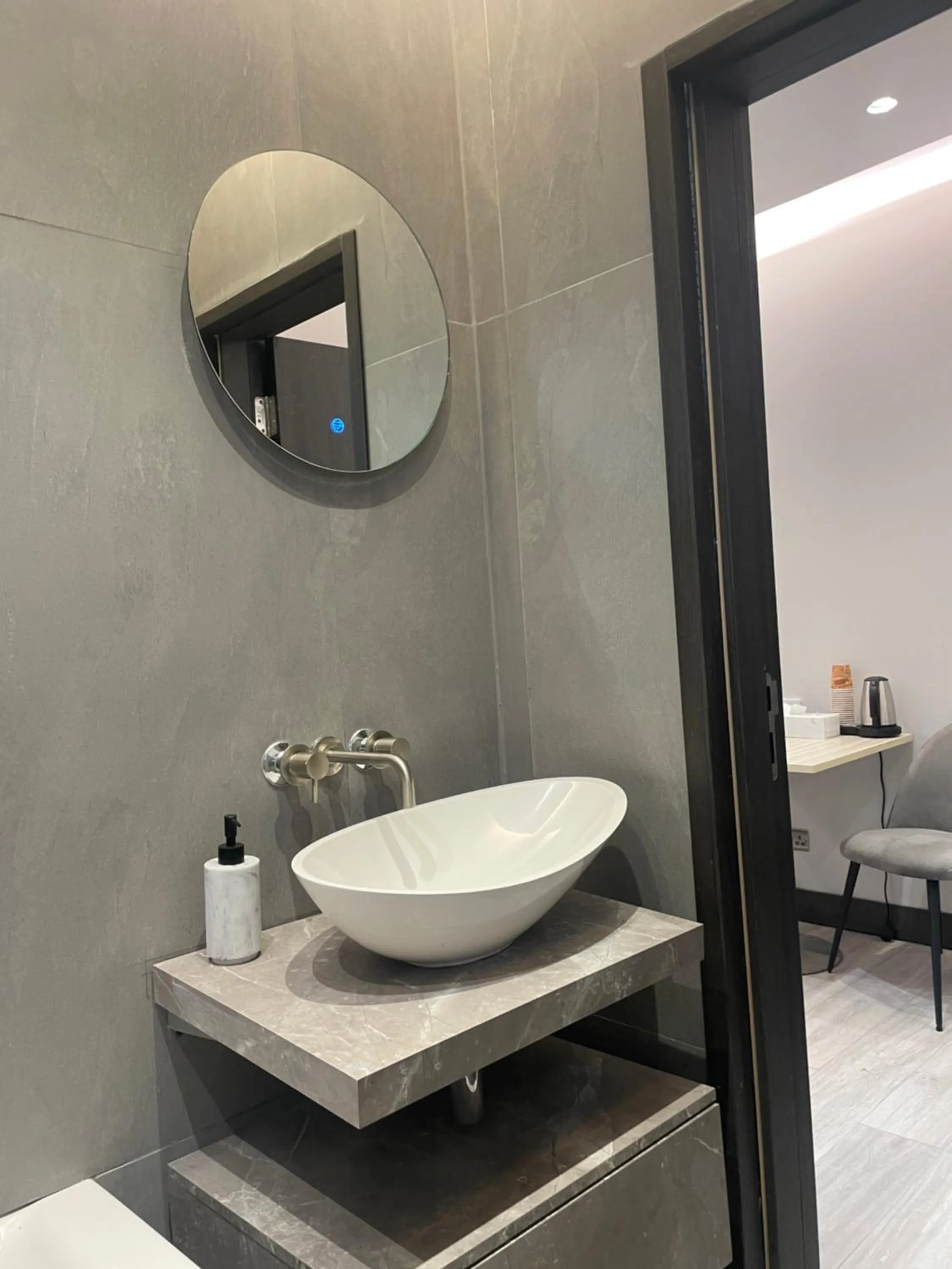 Bathroom in Park Avenue Hotel