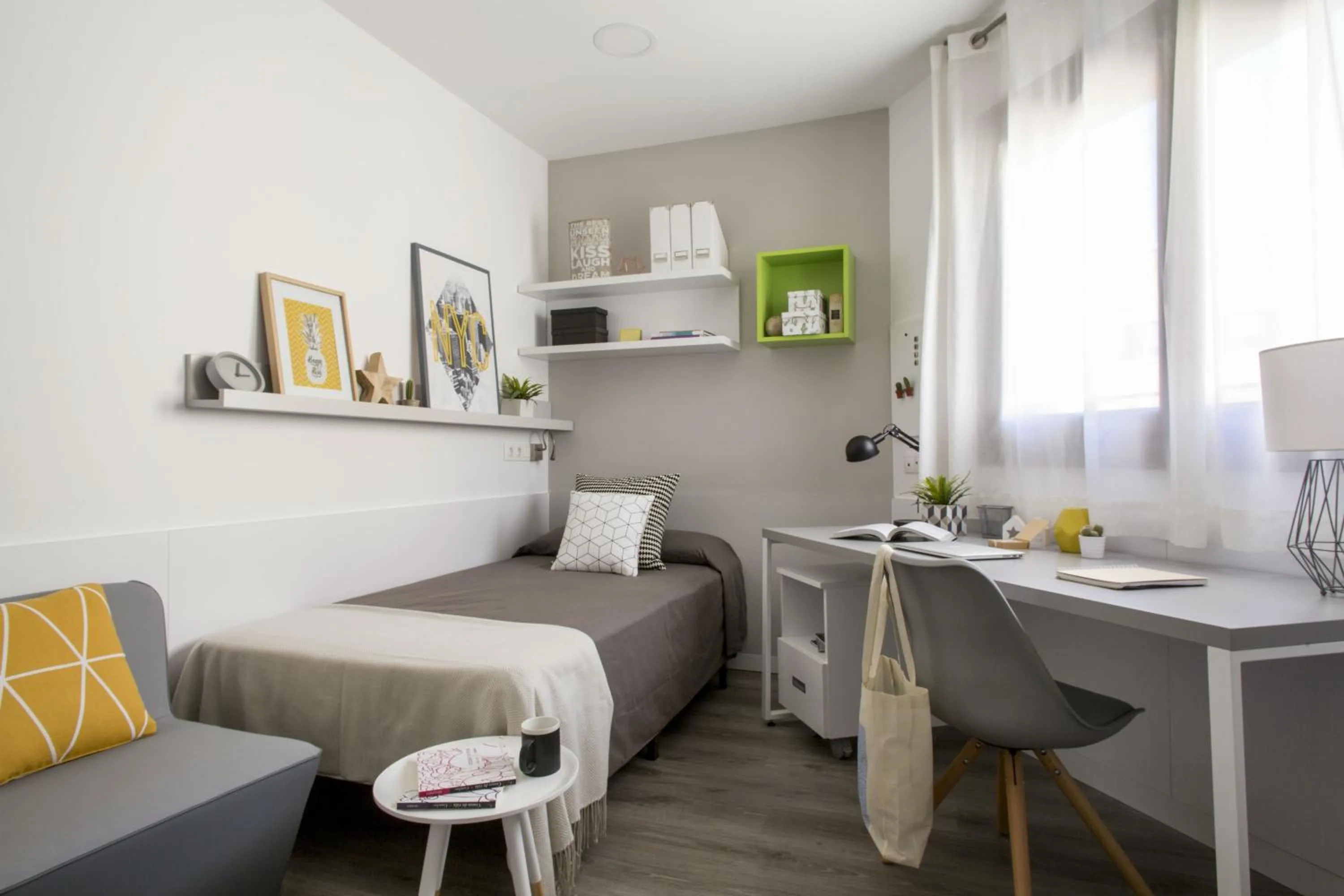 Bedroom, Bed in Residencia Universitaria Resa Barcelona Diagonal