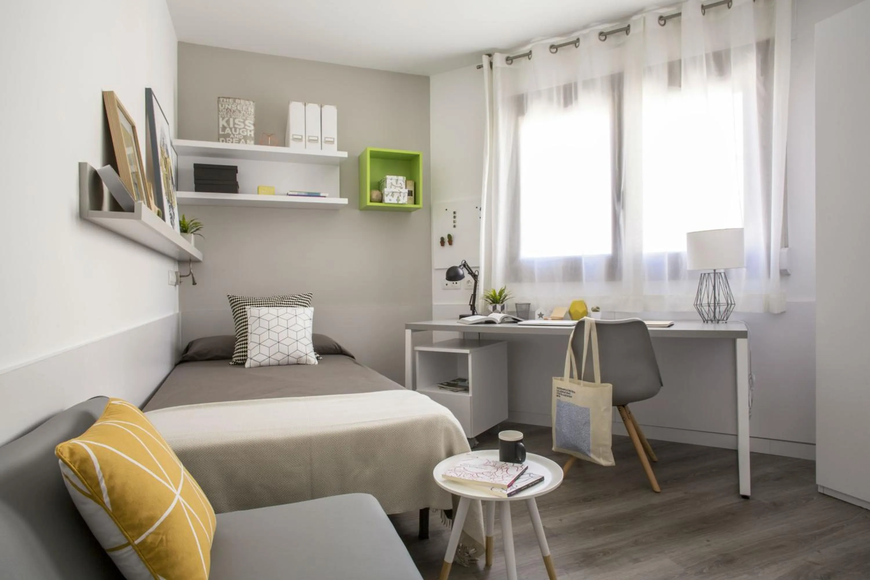 Bedroom, Bed in Residencia Universitaria Resa Barcelona Diagonal