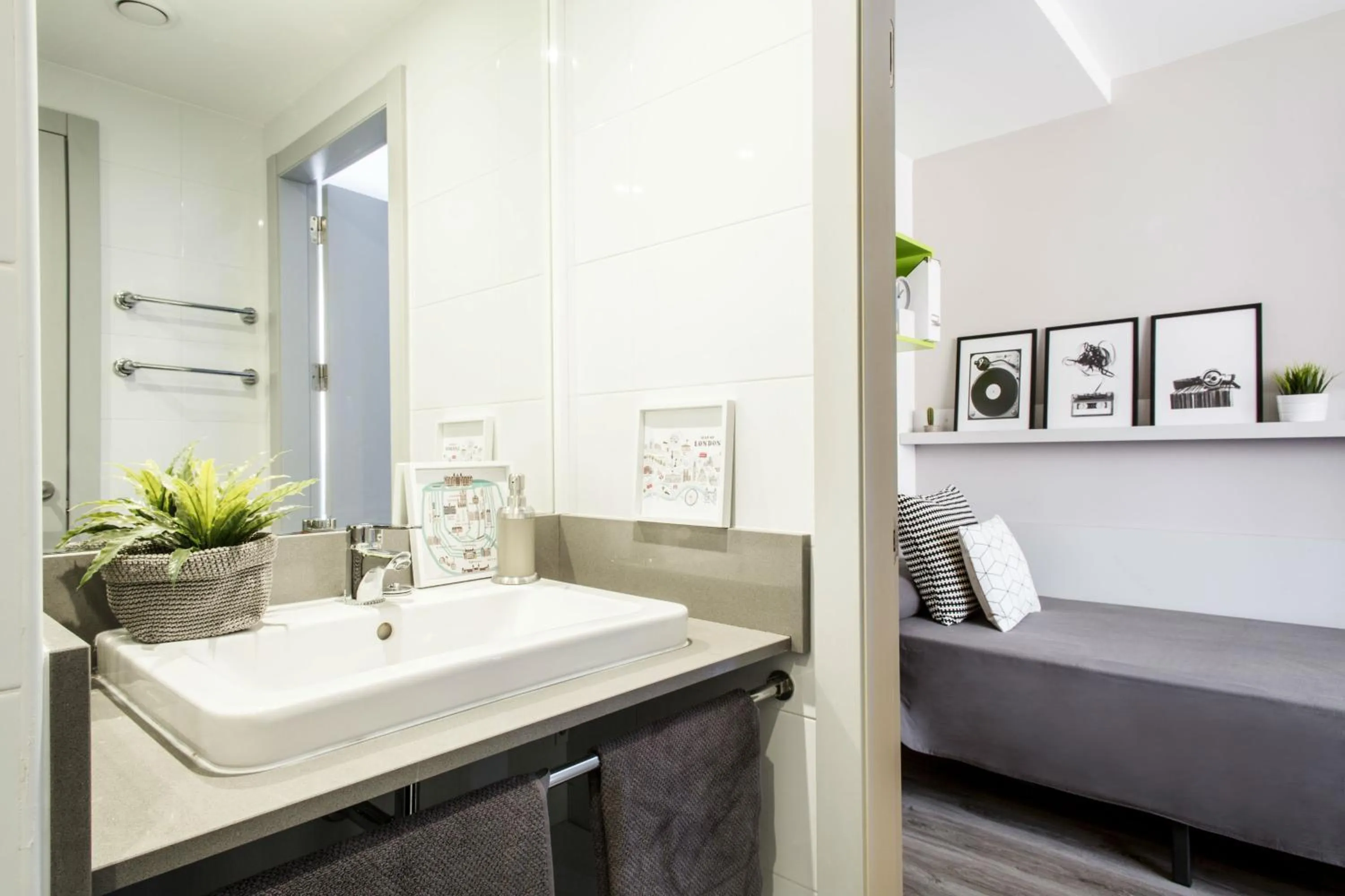 Bathroom in Residencia Universitaria Resa Barcelona Diagonal