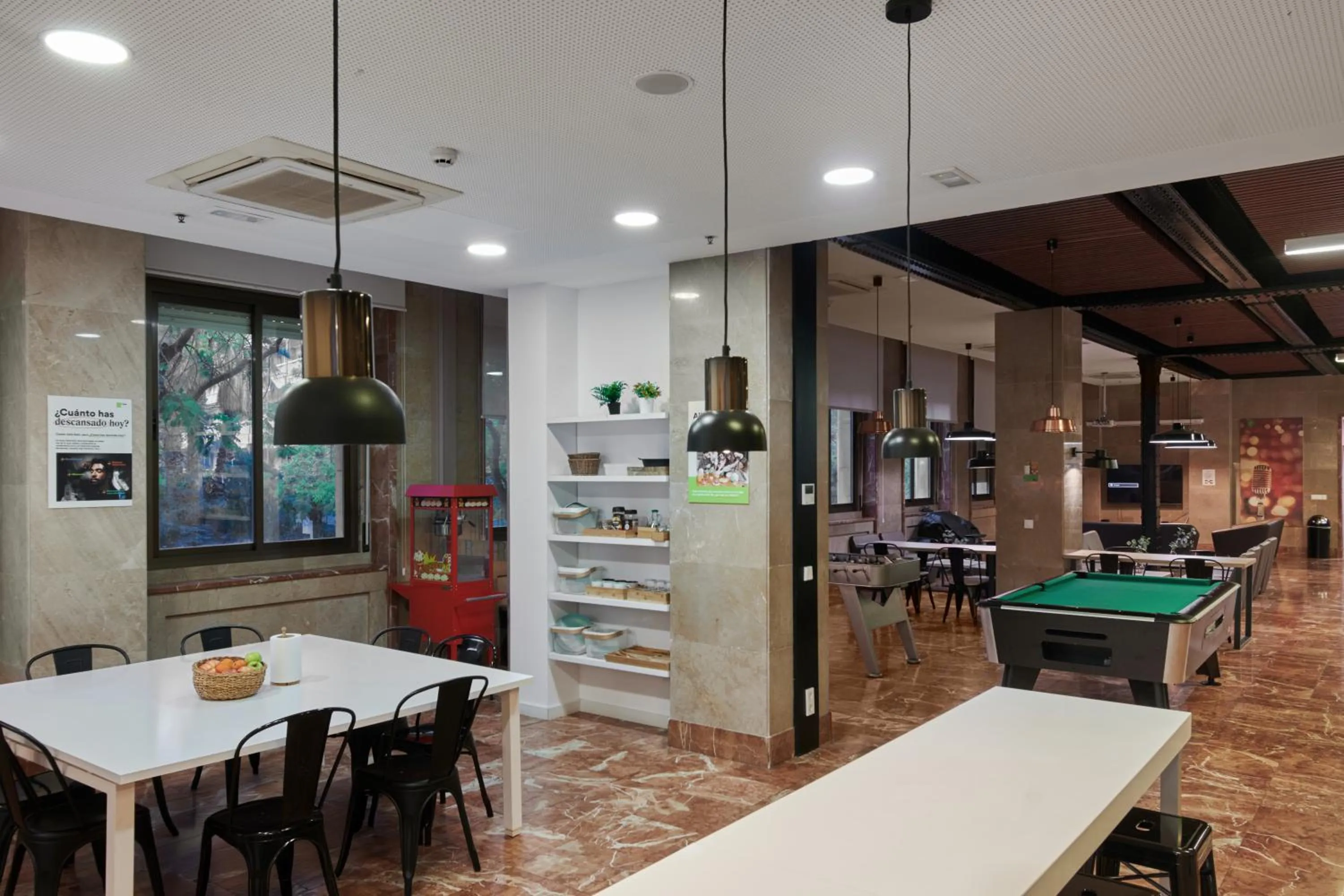 Living room in Residencia Universitaria Resa Barcelona Diagonal