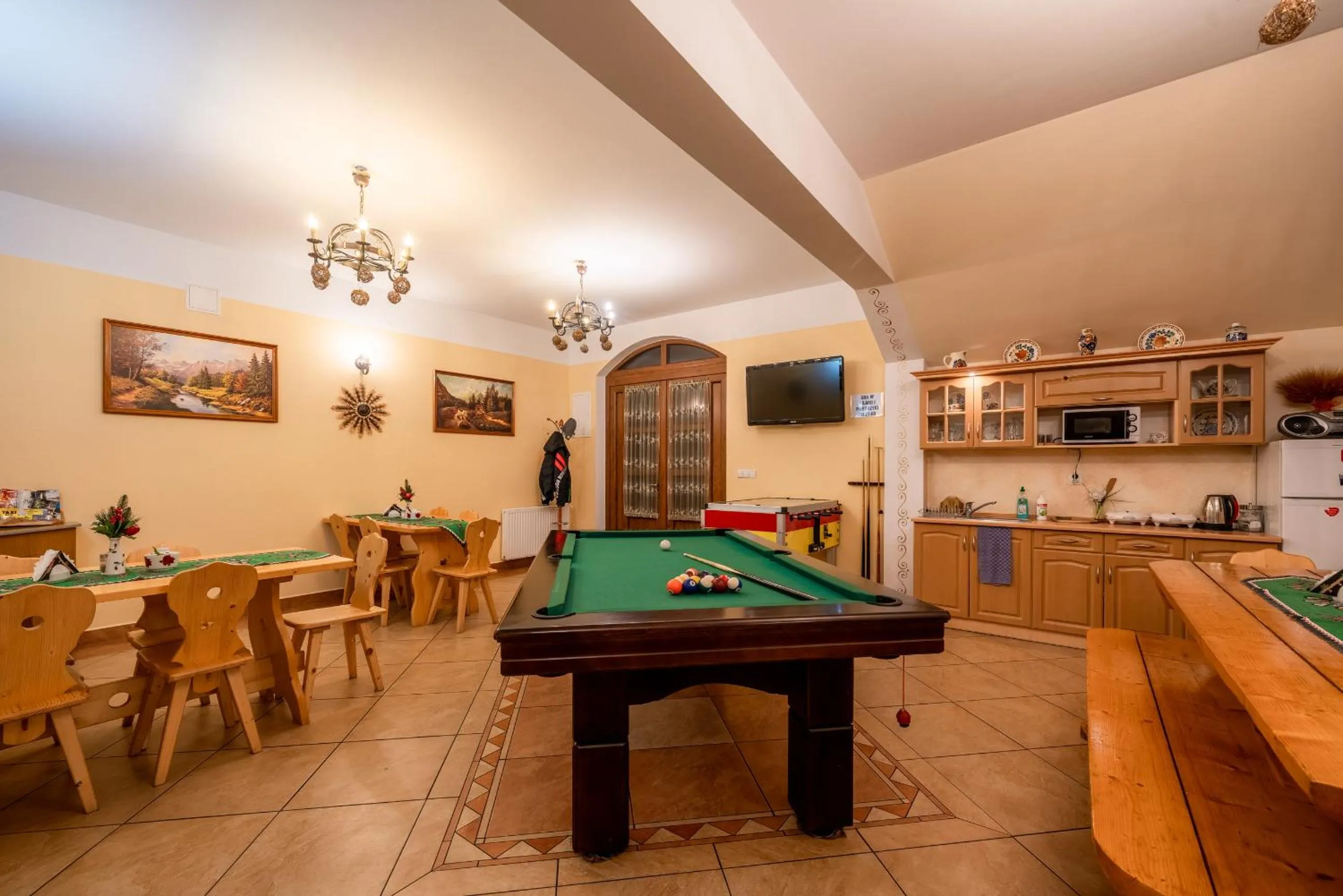 Billiard in Willa u Zwijaczy