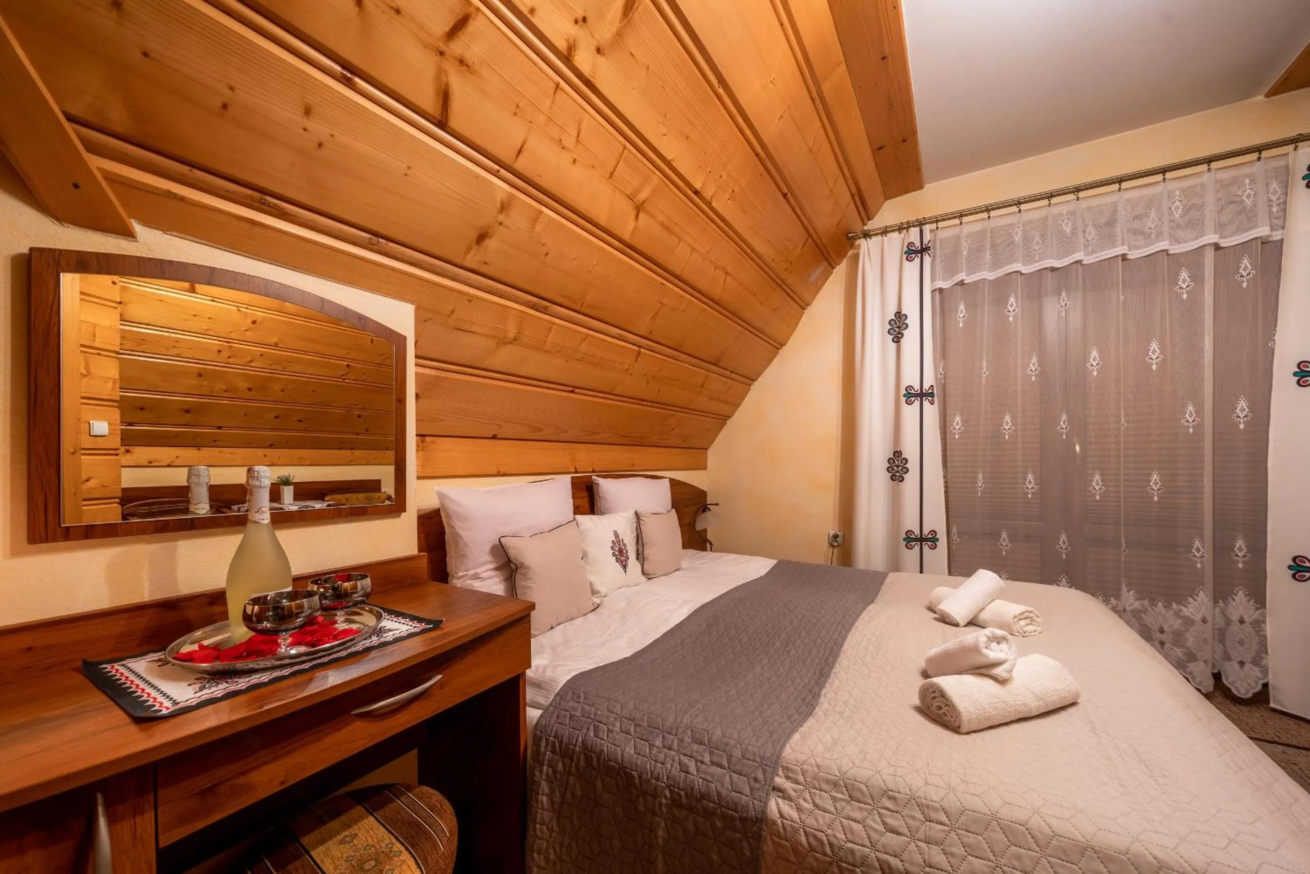 Bed in Willa u Zwijaczy