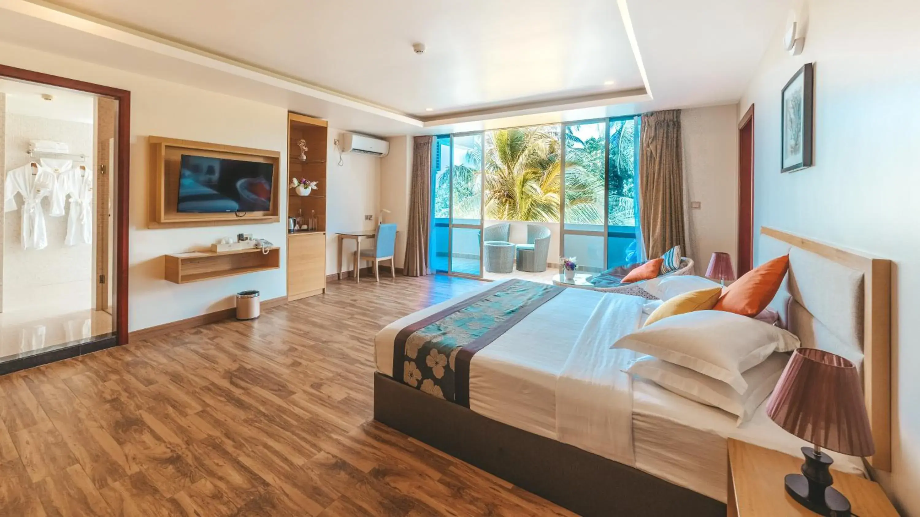 Photo of the whole room, Bed in Season Paradise Photo of the whole room, Bed in Season Paradise