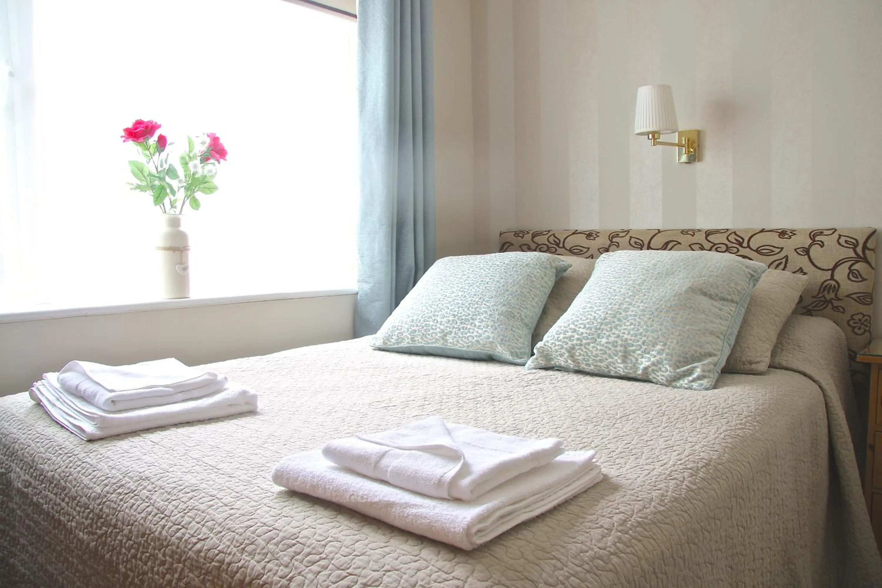 Bedroom, Bed in Egans House