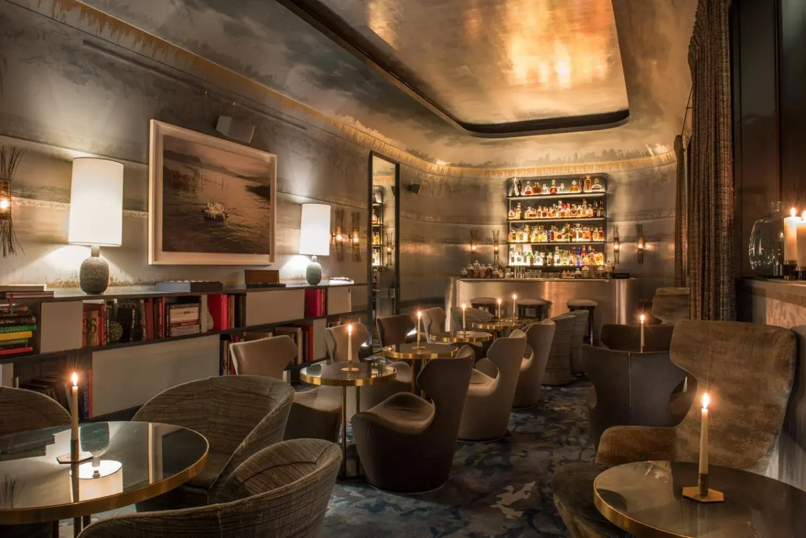 Lounge or bar in Nolinski Paris - Evok Collection Lounge or bar in Nolinski Paris - Evok Collection