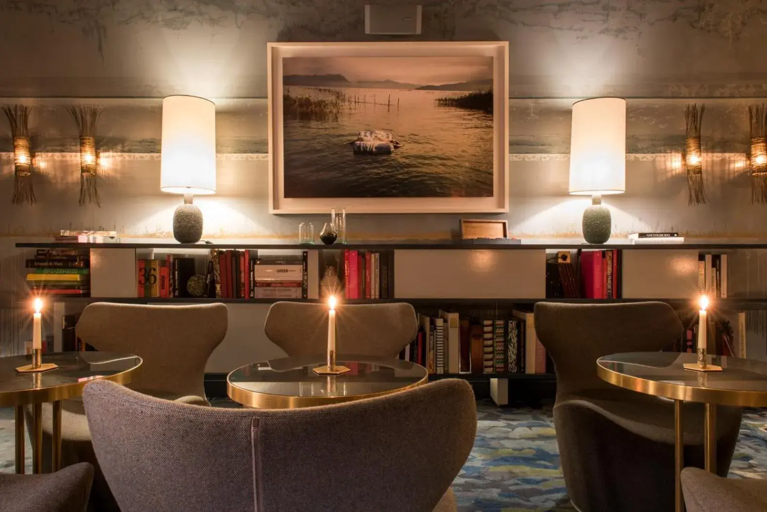 Lounge or bar in Nolinski Paris - Evok Collection Lounge or bar in Nolinski Paris - Evok Collection