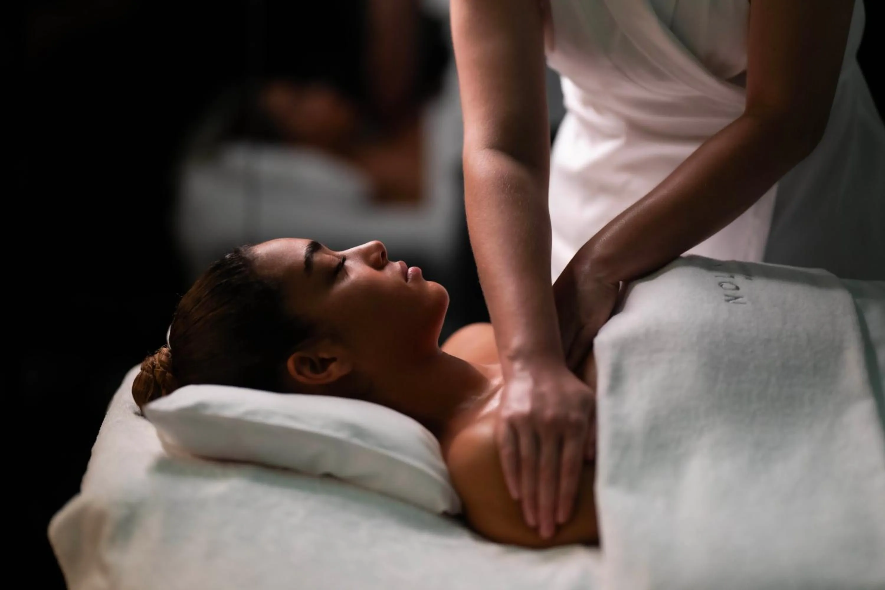 Massage in Nolinski Paris - Evok Collection