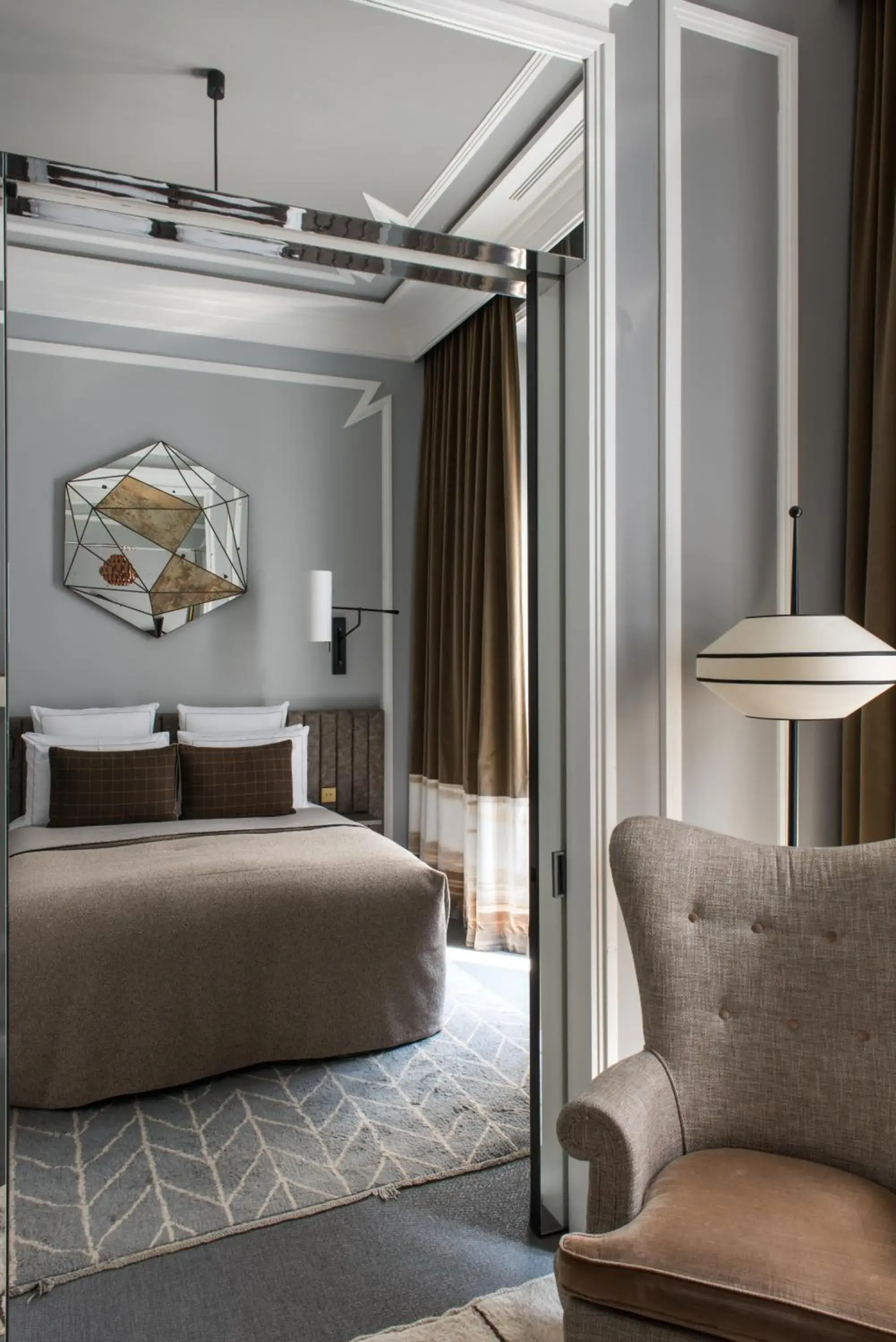 Bed in Nolinski Paris - Evok Collection Bed in Nolinski Paris - Evok Collection