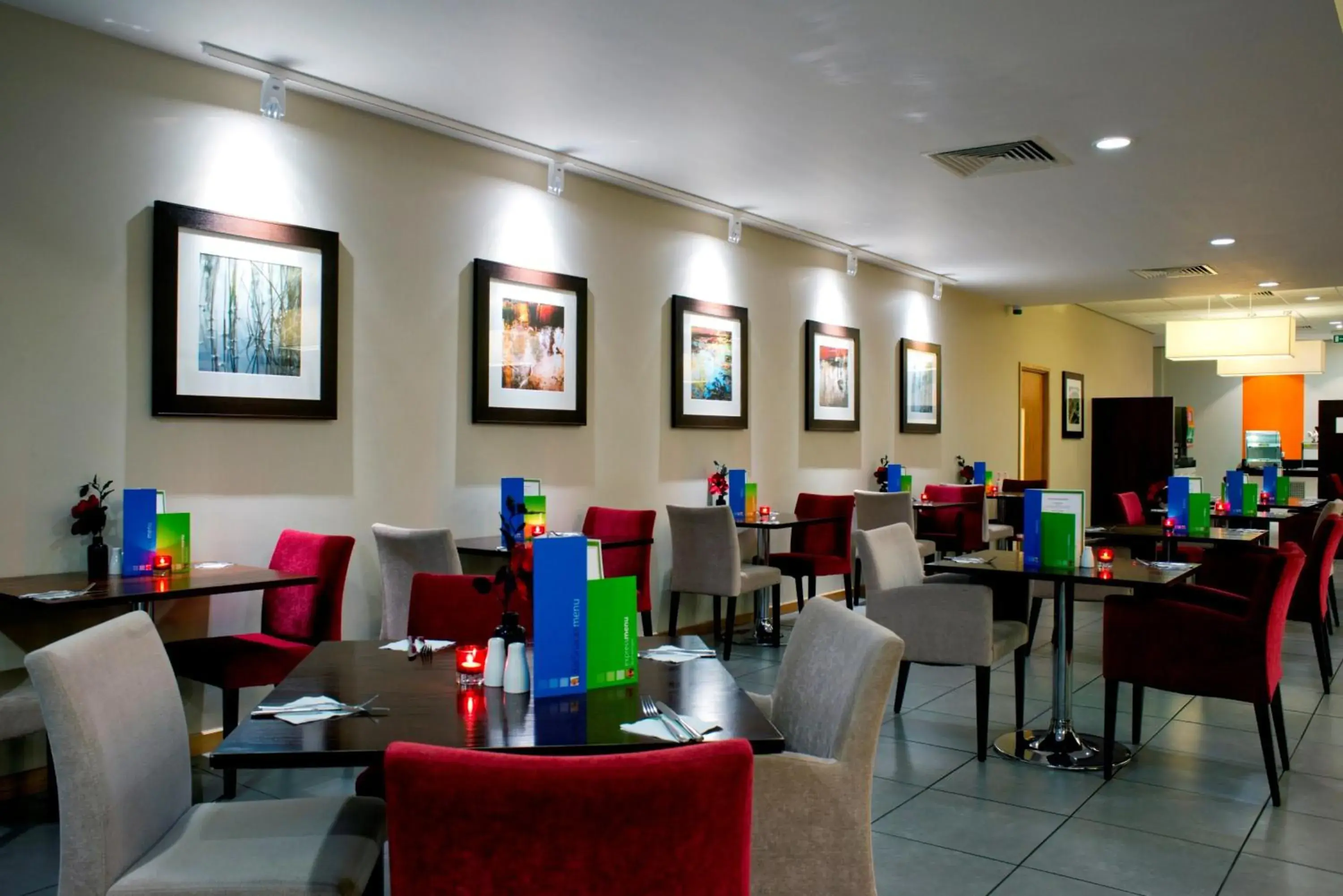 Restaurant/places to eat in Holiday Inn Express Rotherham - North by IHG Restaurant/places to eat in Holiday Inn Express Rotherham - North by IHG