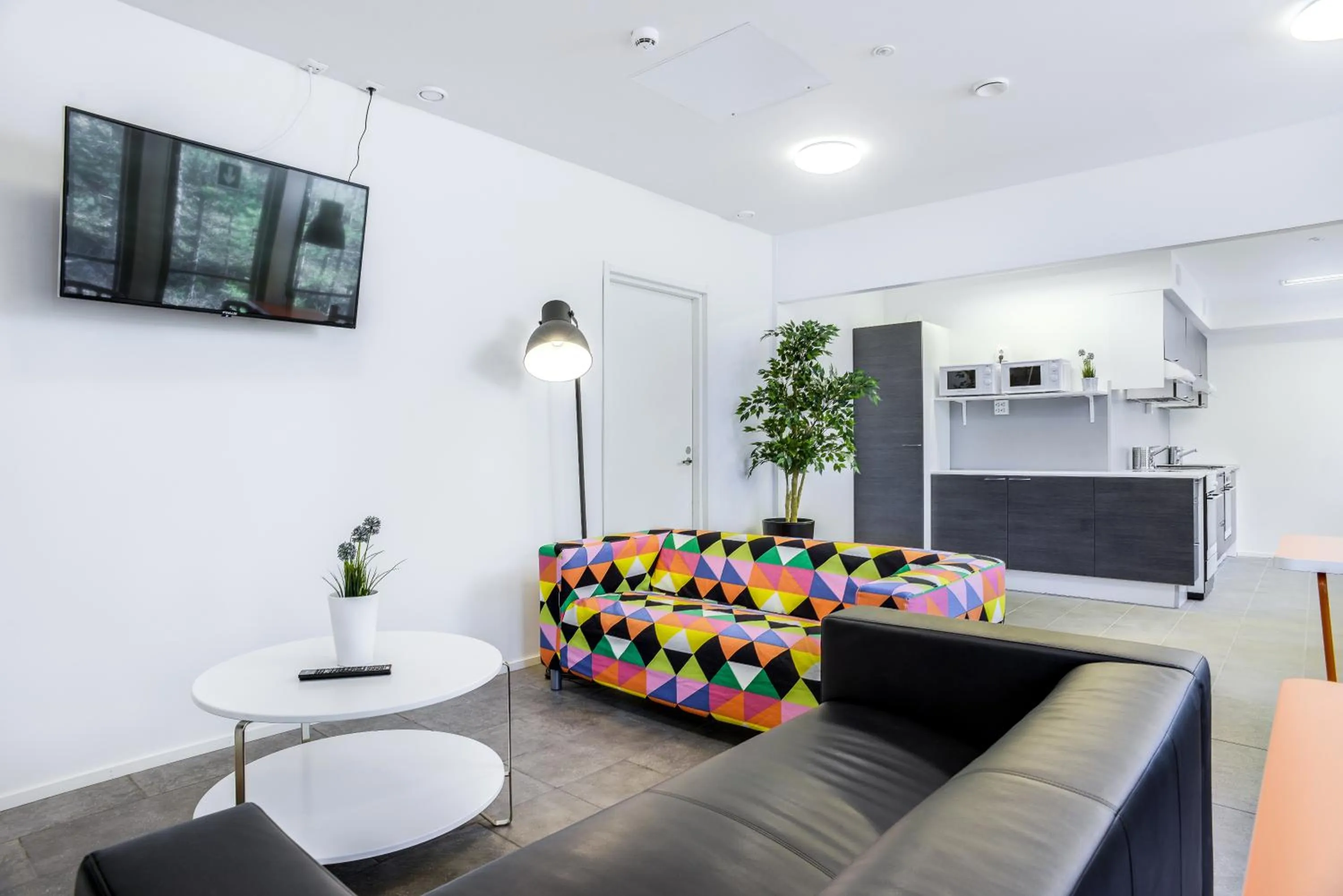 Communal lounge/ TV room in Forenom Hostel Vantaa Aviapolis