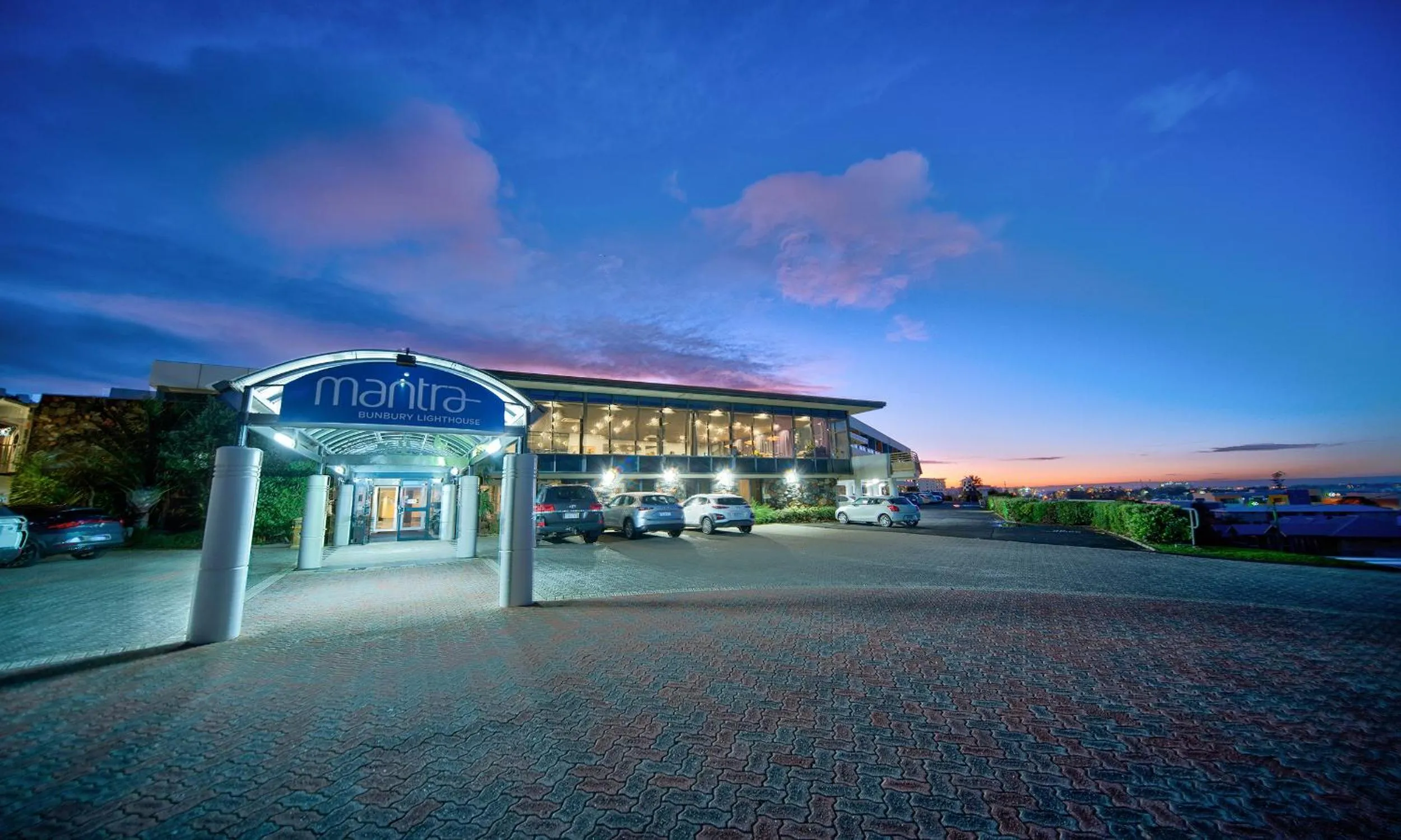 Property building in Mantra Bunbury