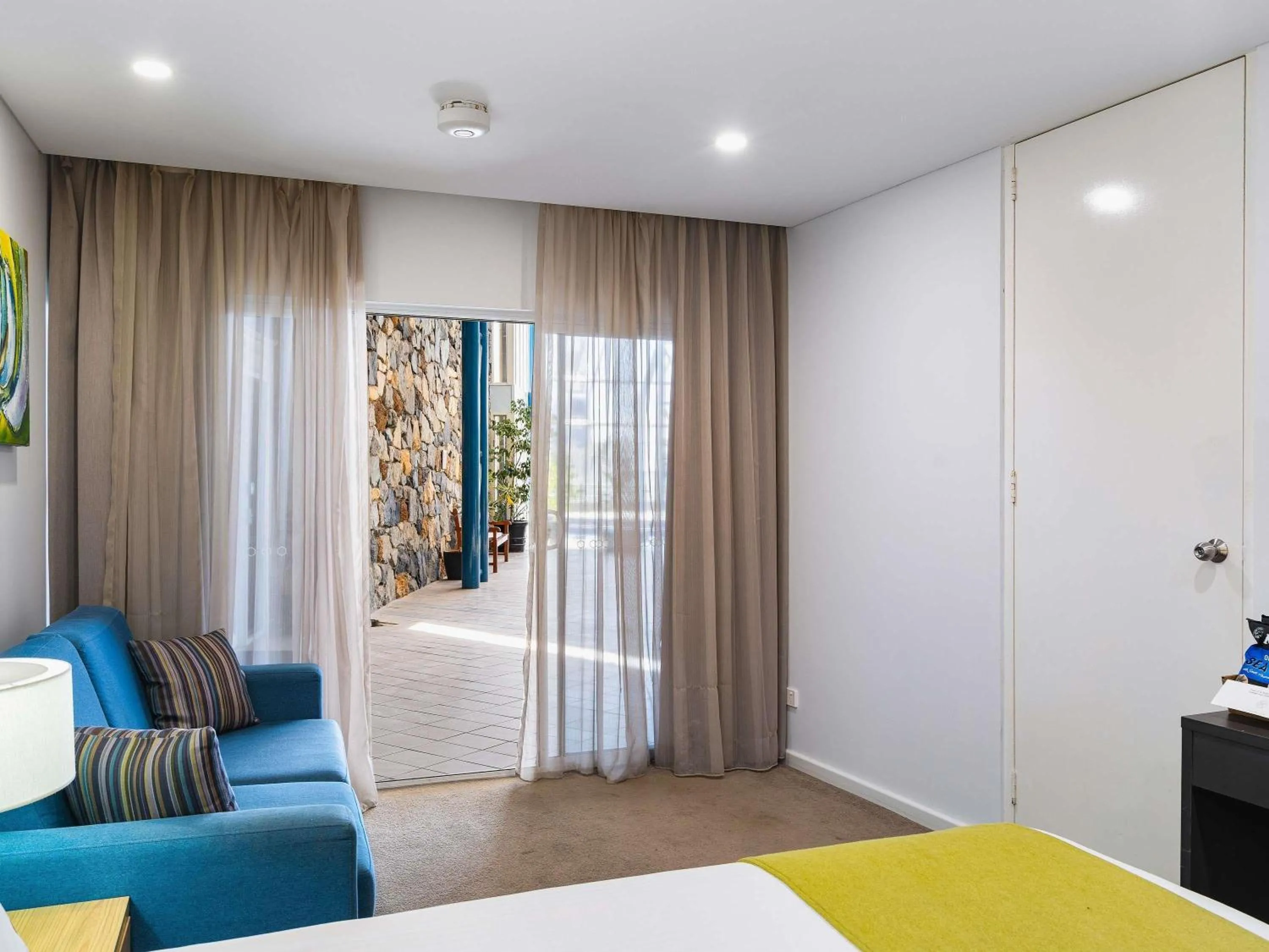 Bedroom, Bed in Mantra Bunbury