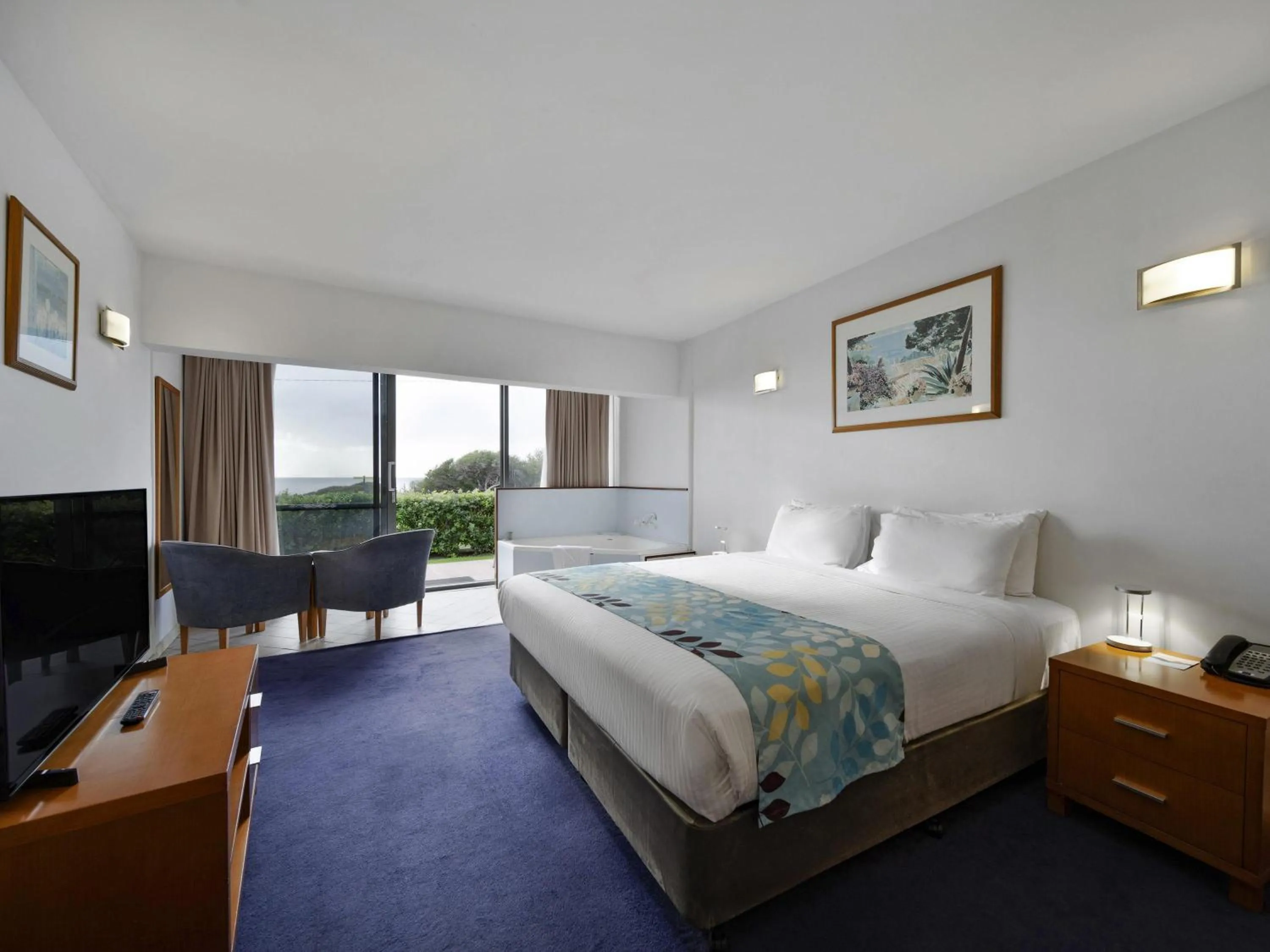 Bedroom, Bed in Mantra Bunbury