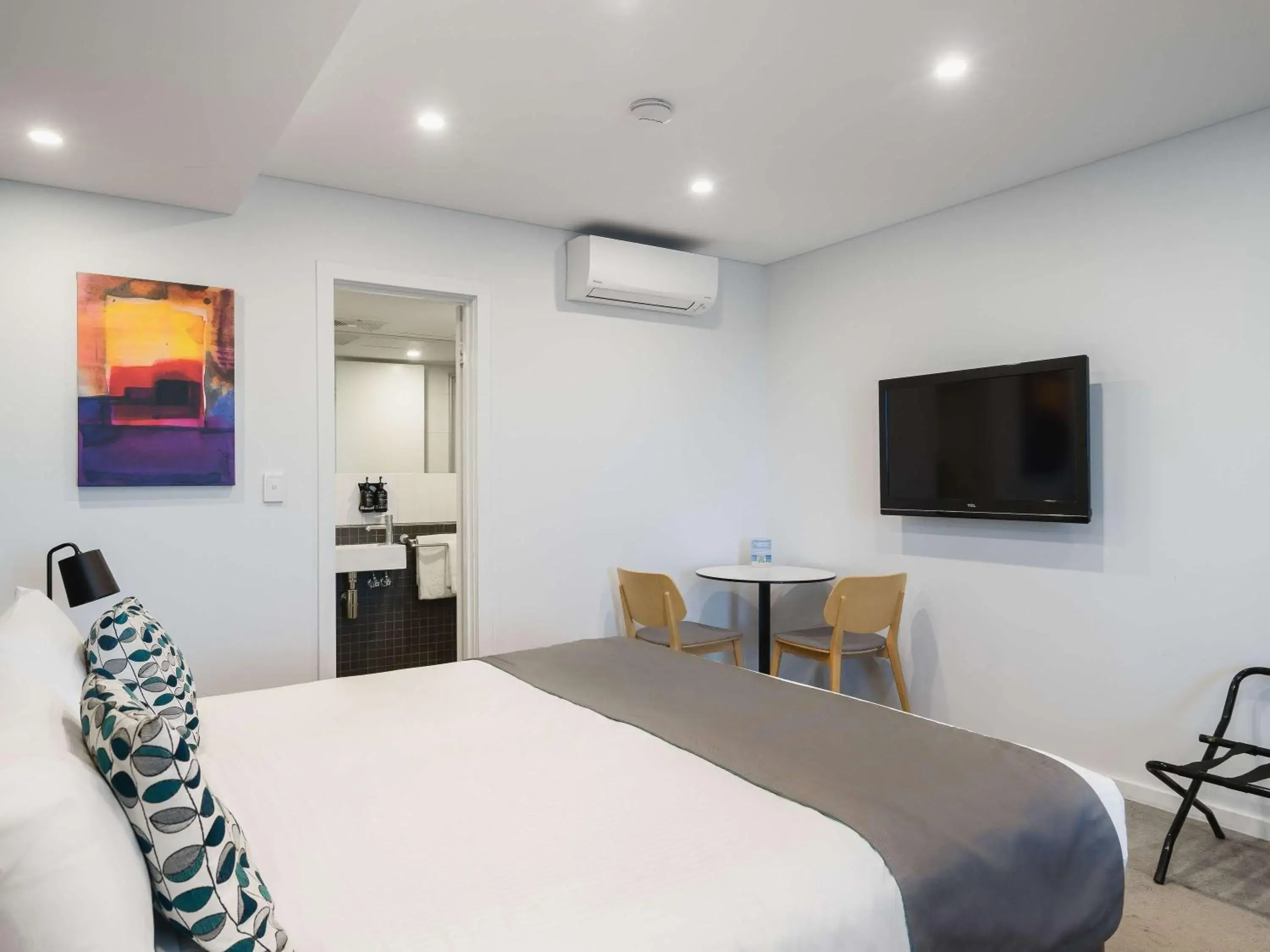 Bedroom, Bed in Mantra Bunbury Bedroom, Bed in Mantra Bunbury