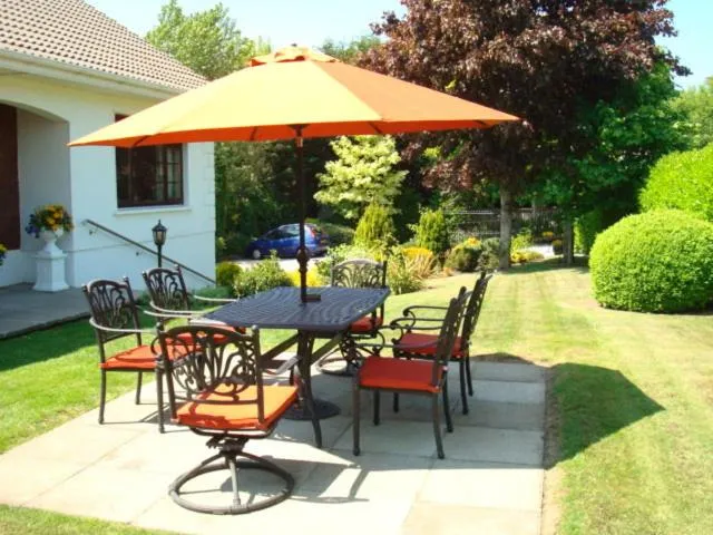Patio in Athlumney Manor Guest Accommodation