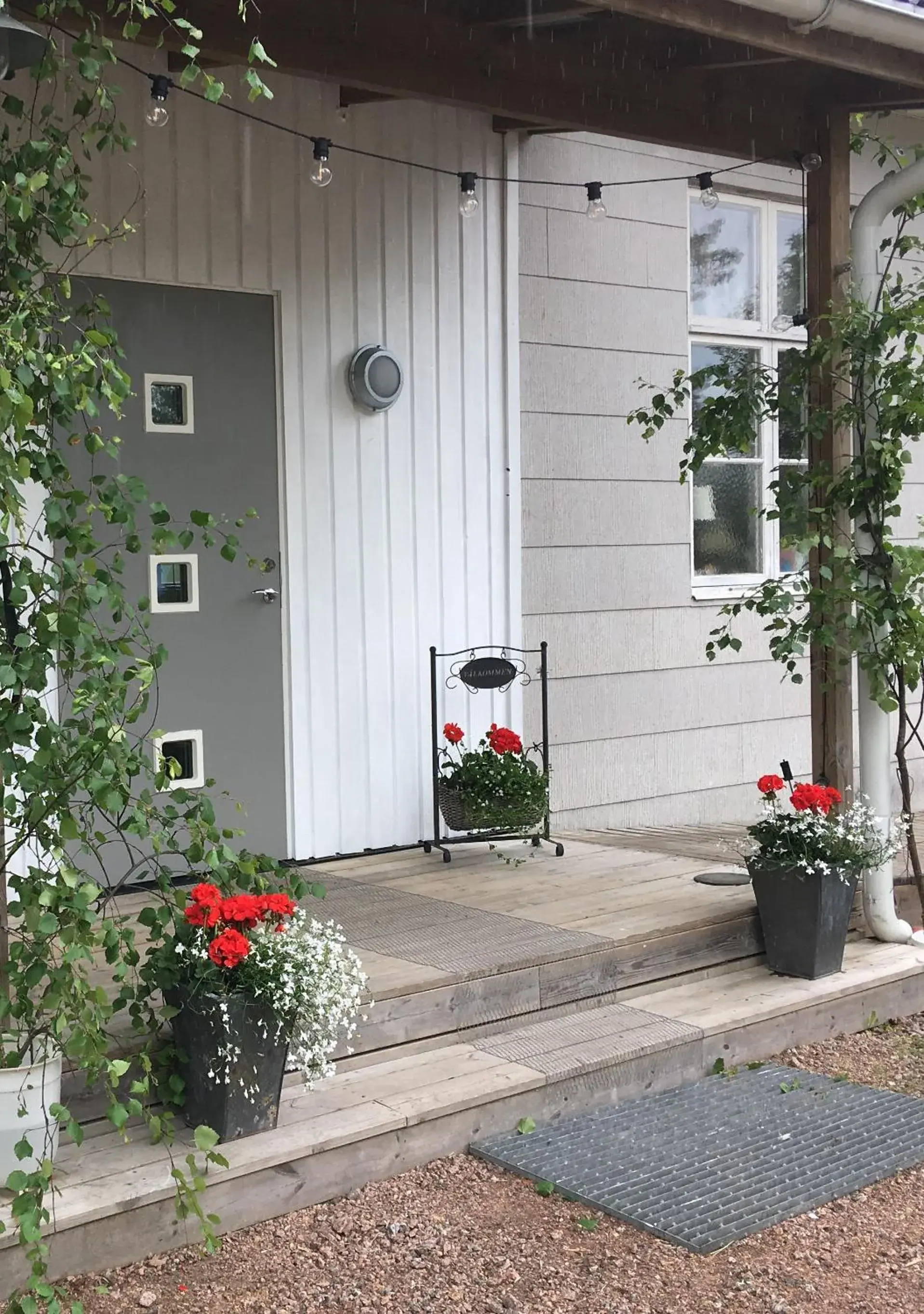 Stor lägenhet i Elofstorps Missionshus Stor lägenhet i Elofstorps Missionshus
